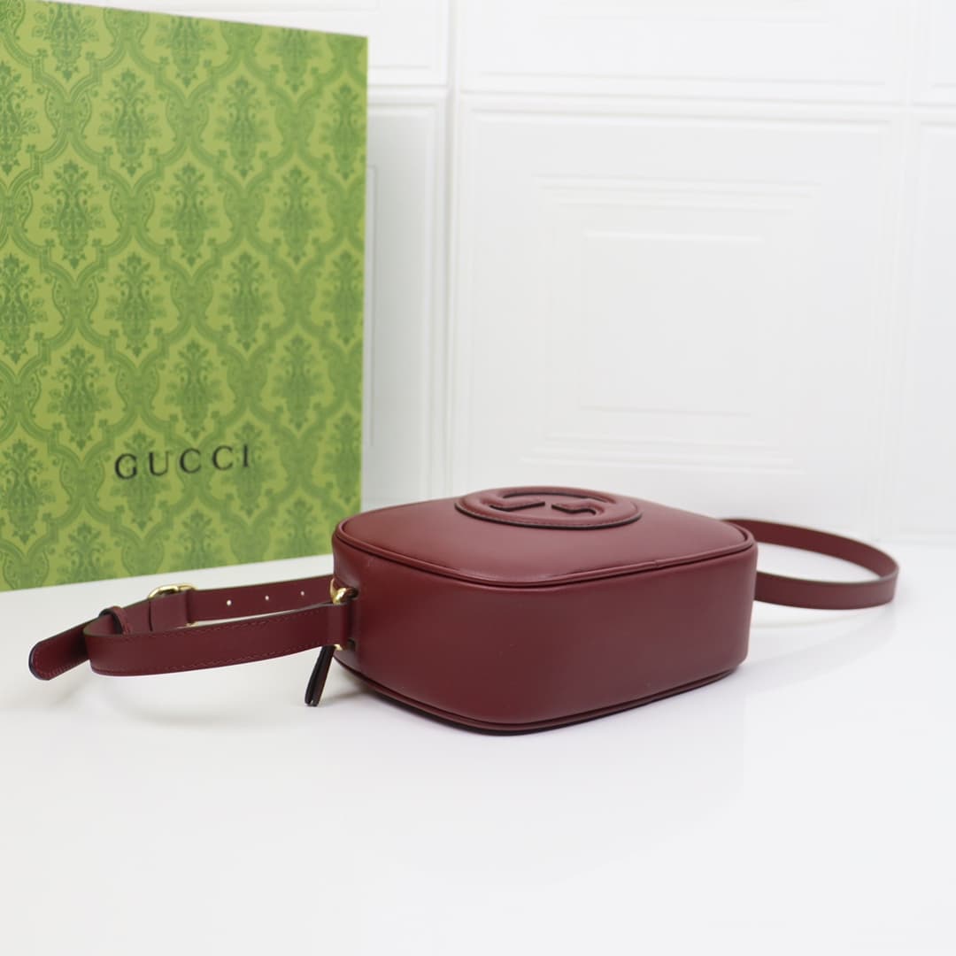 C4063 🌟【New Arrival】Gucci Blondie collection mini shoulder bag. The new handbag in the Gucci Blondie series features the iconic logo of this brand’s classic collection, which was first introduced in the early years of the 20 era. It seamlessly combines he — image 4