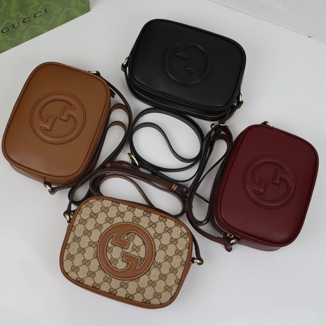 C4063 🌟【New Arrival】Gucci Blondie collection mini shoulder bag. The new handbag in the Gucci Blondie series features the iconic logo of this brand’s classic collection, which was first introduced in the early years of the 20 era. It seamlessly combines he — image 8