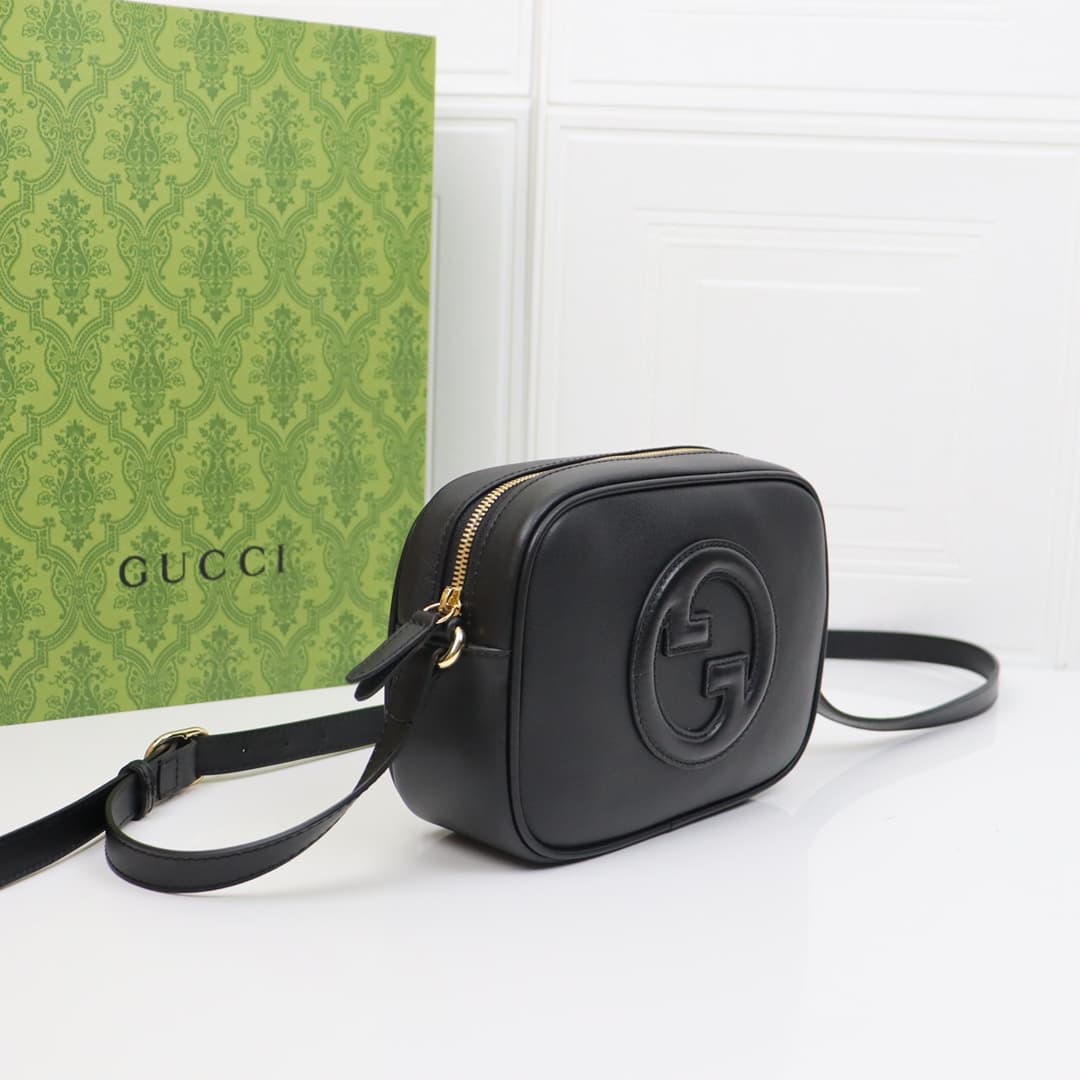 C4065 🌟【New Arrival】Gucci Blondie collection mini shoulder bag. The new handbag in the Gucci Blondie series features the iconic brand logo, which was first introduced in the early era of 20. It seamlessly combines heritage charm with contemporary style, e — image 3