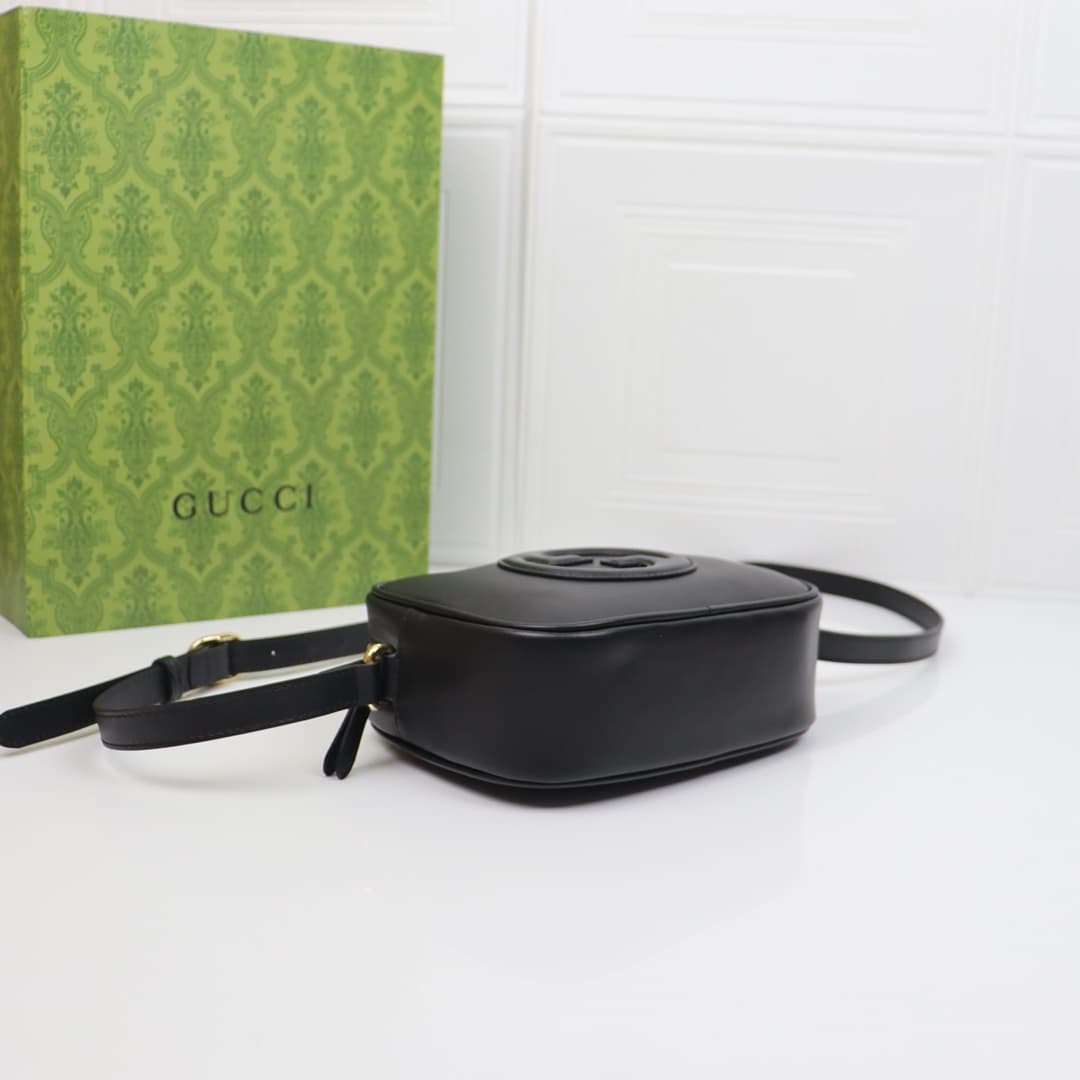 C4065 🌟【New Arrival】Gucci Blondie collection mini shoulder bag. The new handbag in the Gucci Blondie series features the iconic brand logo, which was first introduced in the early era of 20. It seamlessly combines heritage charm with contemporary style, e — image 4