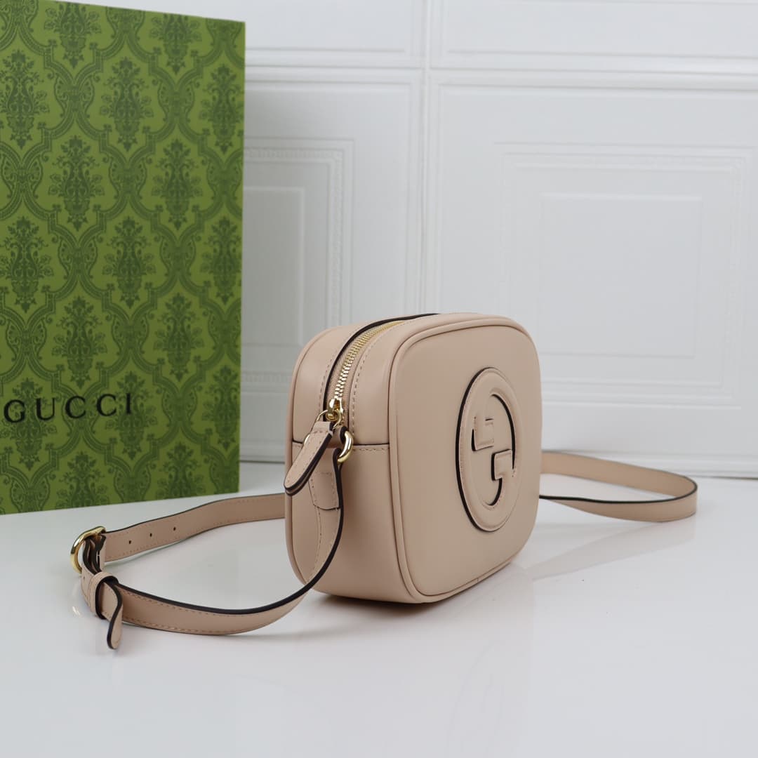 C4030 🌟【New Arrival】Gucci Blondie collection mini shoulder bag. The new handbag in the Gucci Blondie series features the iconic logo of this brand, which was first introduced in the early 20th century. It seamlessly combines traditional charm with contemp — image 3