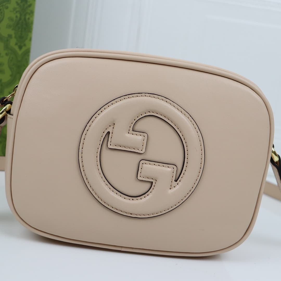 C4030 🌟【New Arrival】Gucci Blondie collection mini shoulder bag. The new handbag in the Gucci Blondie series features the iconic logo of this brand, which was first introduced in the early 20th century. It seamlessly combines traditional charm with contemp — image 2