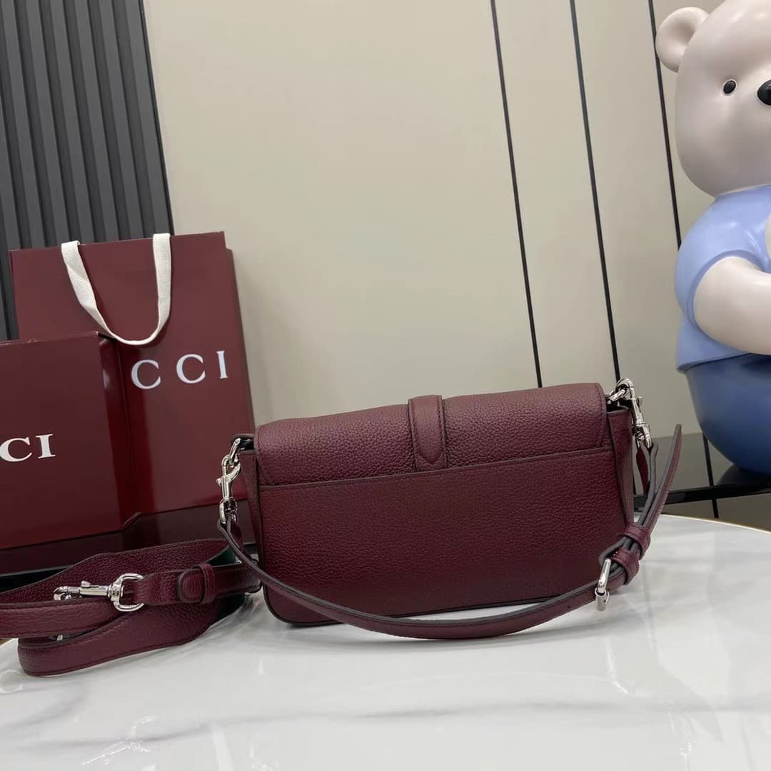 C4025 💎 Hook-closure, small-sized crossbody bag 🔥 High-quality from the official store; top-tier original items. “Original material / Official store dustproof bag”. Photo proof of actual product. 💯 In stock and available immediately! — image 3