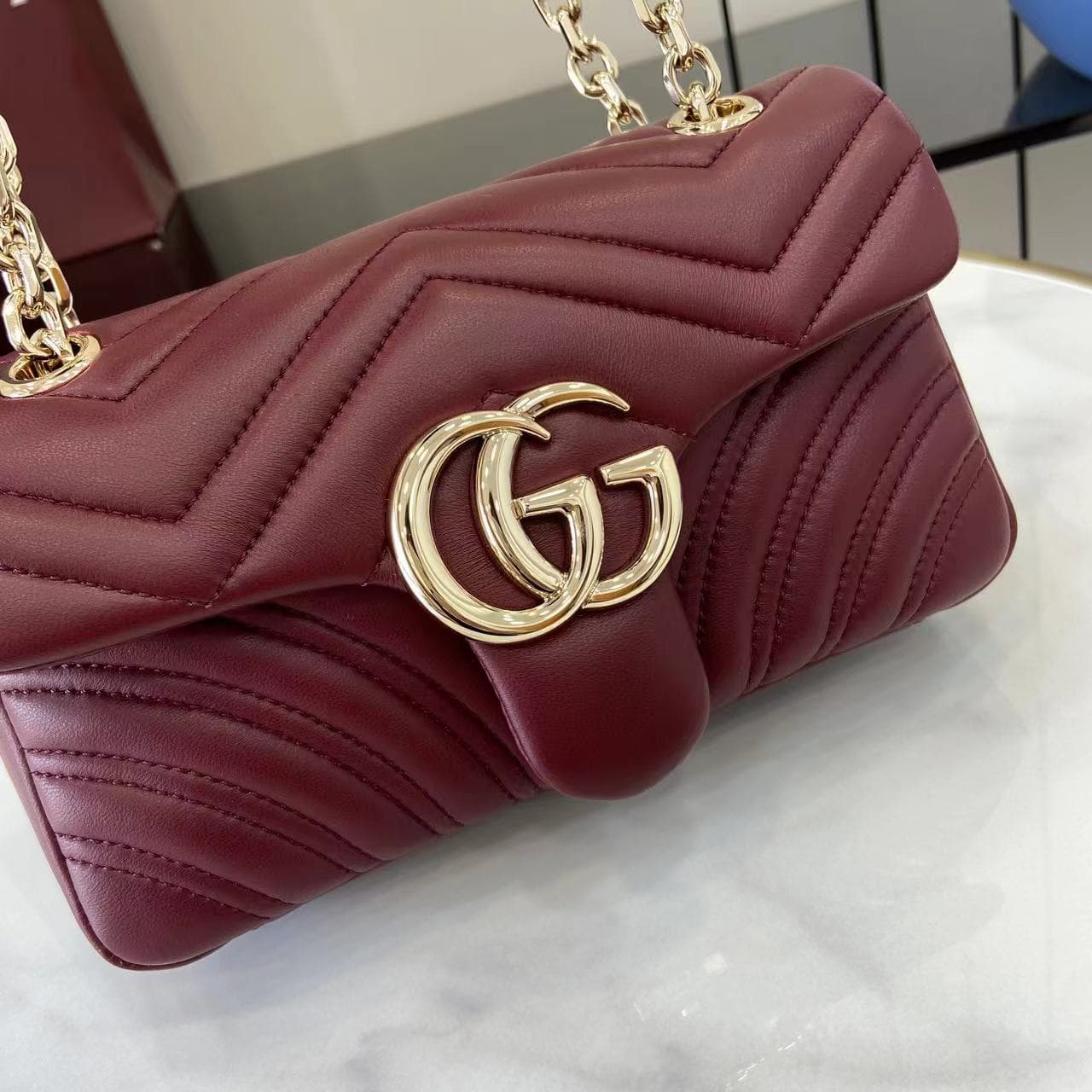 C4012 💎460💎 The iconic GG Marmont collection features unique double G designs and cut-chain straps made from soft leather, creating a gentle-shaped bag. — image 5