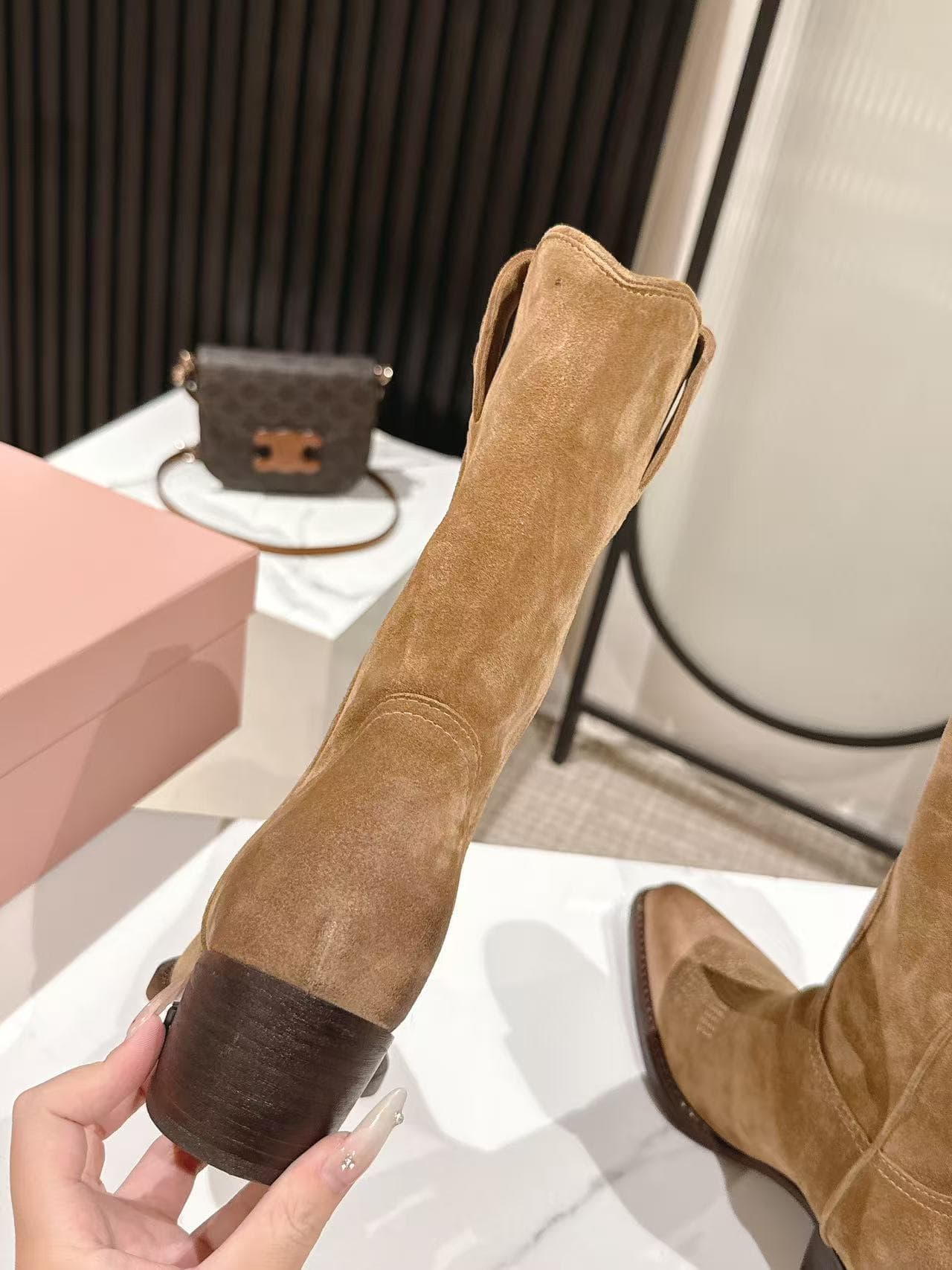 D10553 MiuMiu Miu’s latest autumn/winter western cowboy boots — image 7