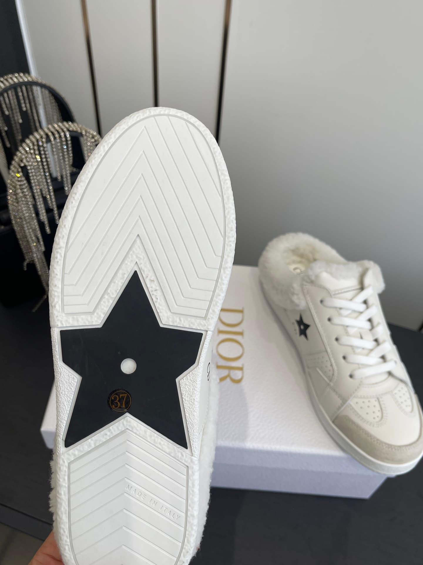 D5726 🏧𝐃𝐢𝐨𝐫 Dioxi’s new autumn/winter collection – woolen shoes with a thin sole and semi-towable design. Classic, elegant, and comfortable; they look great when worn, and truly reflect one’s style. It’s a top-tier product! — image 6
