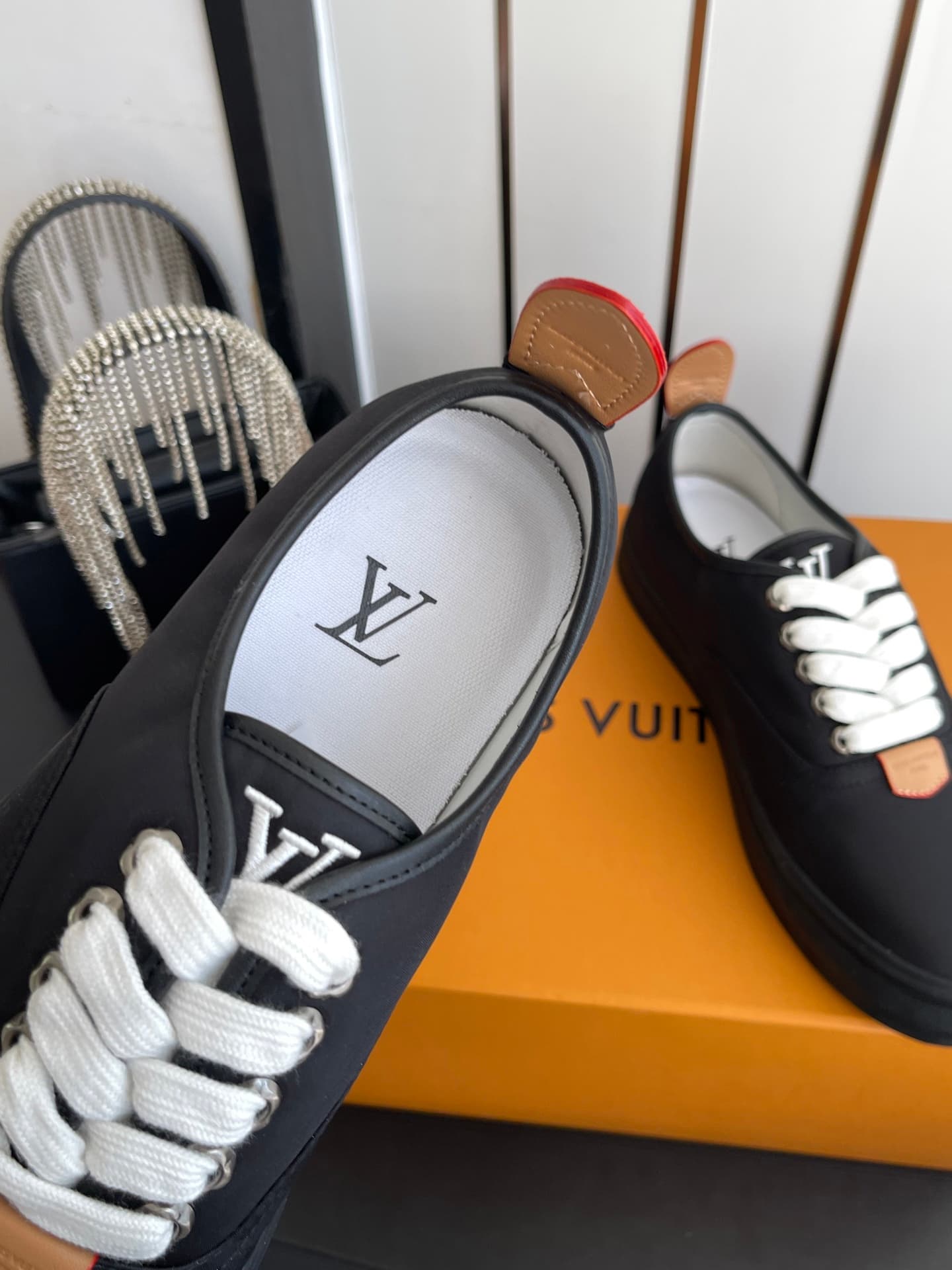 D9103 🏧𝐋𝐕 Louis Vuitton 2027 spring/summer runway model LV Combi flat shoes, canvas printed casual shoes💁‍♂️ Men’s board shoes. — image 4