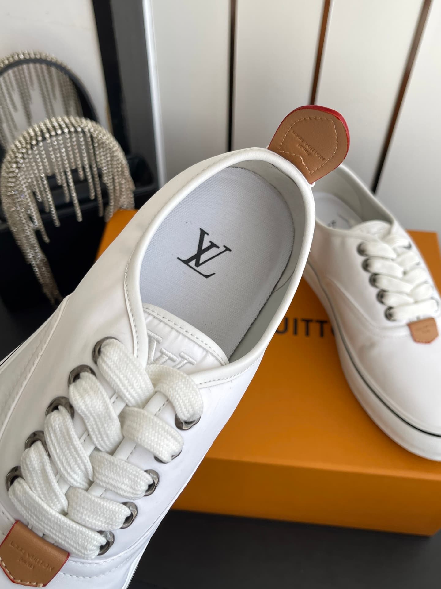 D9133 🏧𝐋𝐕 Louis Vuitton 2027 spring/summer collection – LV Combi flat shoes with canvas prints and casual design💁‍♂️ Men’s board shoes. — image 4