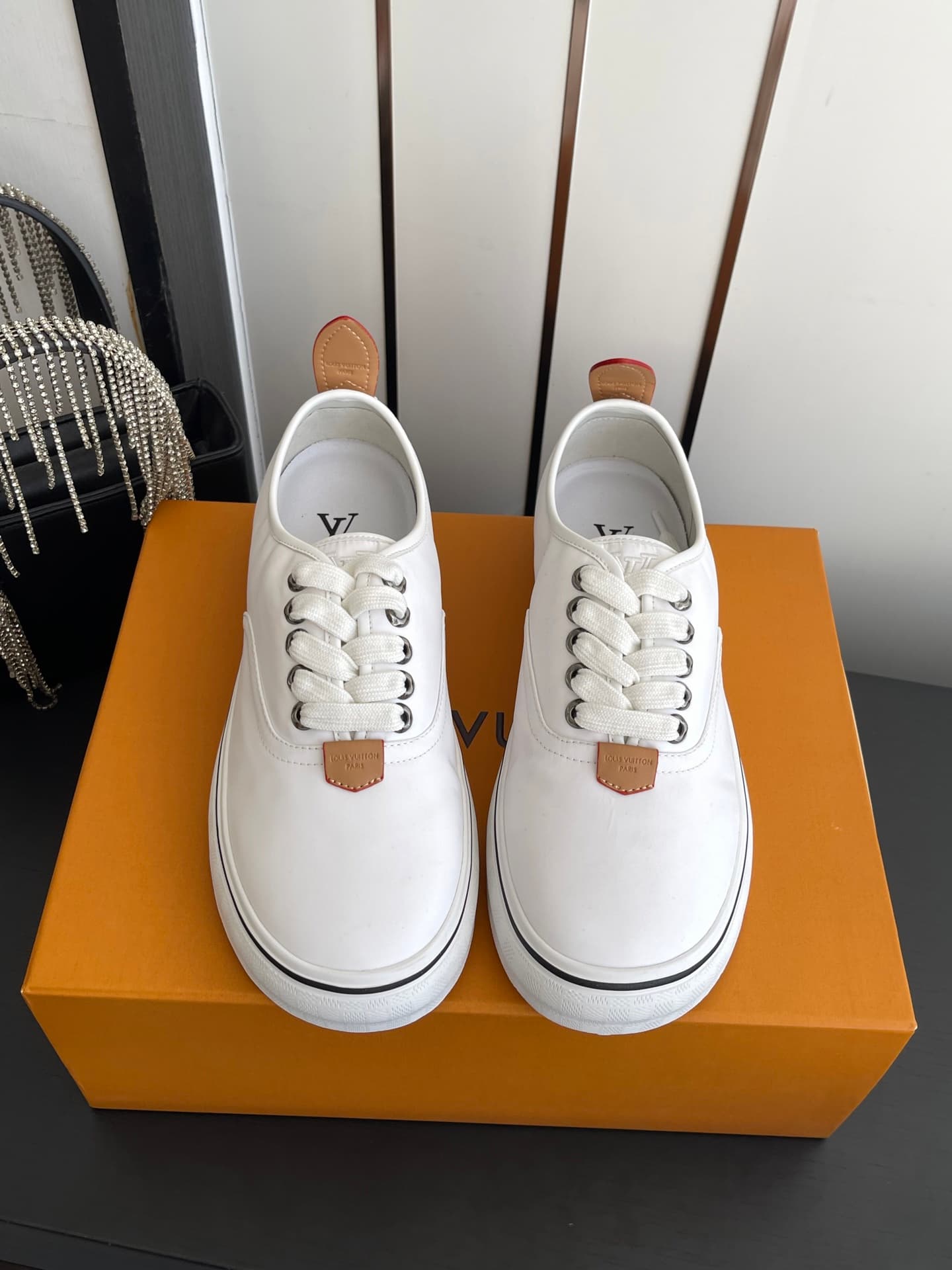 D9133 🏧𝐋𝐕 Louis Vuitton 2027 spring/summer collection – LV Combi flat shoes with canvas prints and casual design💁‍♂️ Men’s board shoes. — image 2