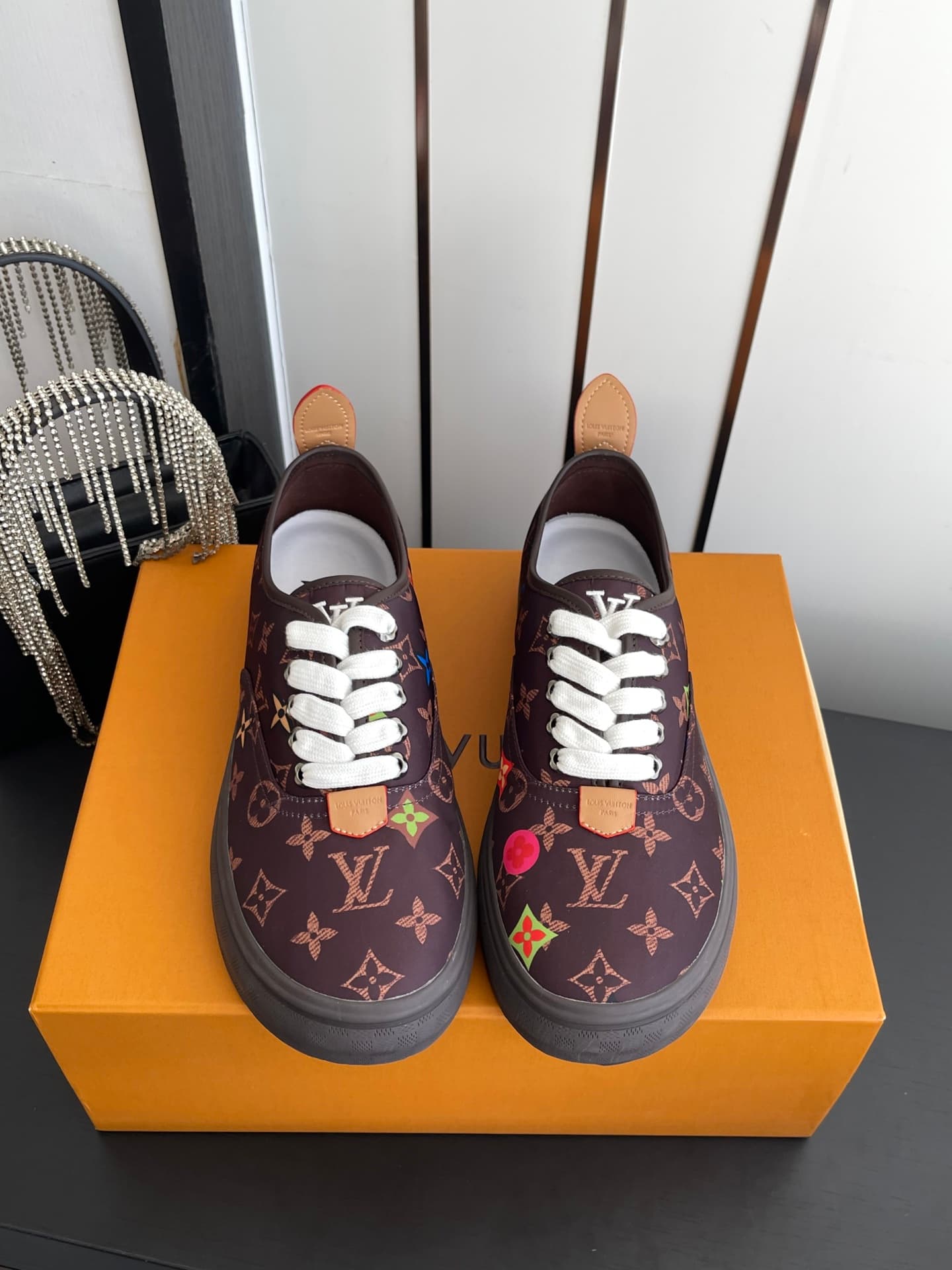 D9105 🏧𝐋𝐕 Louis Vuitton 2027 spring/summer runway model LV Combi flat shoes, canvas print casual shoes💁‍♂️ Men’s board shoes. — image 2