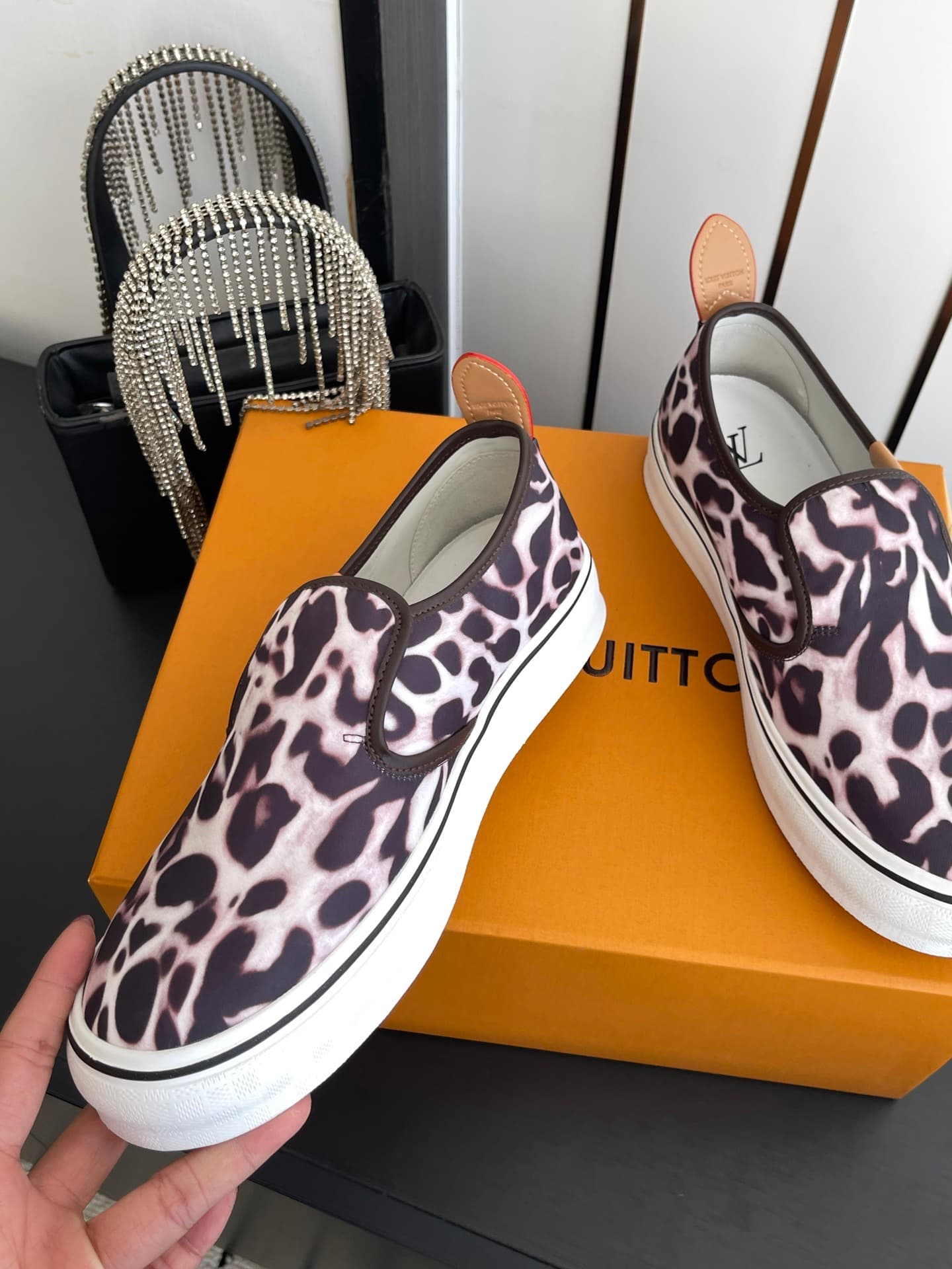 D9115 🏧𝐋𝐕 Louis Vuitton 2027 spring/summer runway-style LV Combi flat shoes, canvas printed casual shoes💁‍♂️ Men’s board shoes. — image 3