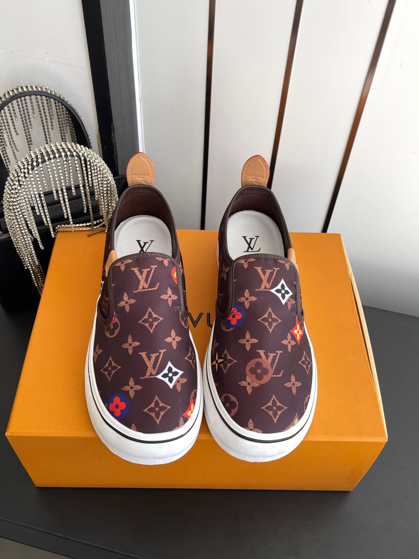 D9113 🏧𝐋𝐕 Louis Vuitton 2027 spring/summer runway model LV Combi flat shoes, canvas print casual shoes💁‍♂️ Men’s board shoes. — image 2