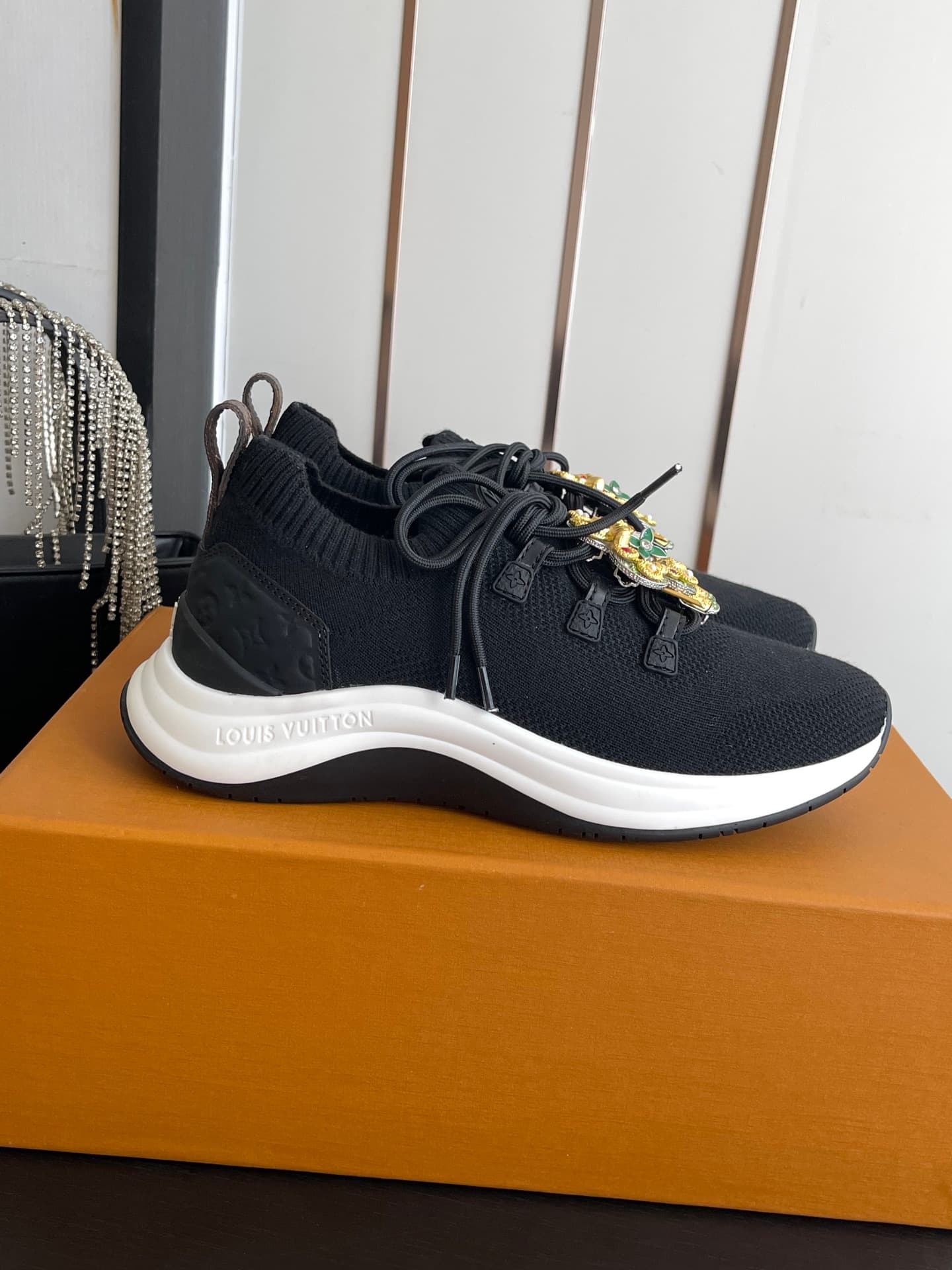 D9118 [Accessories + 120] — image 5