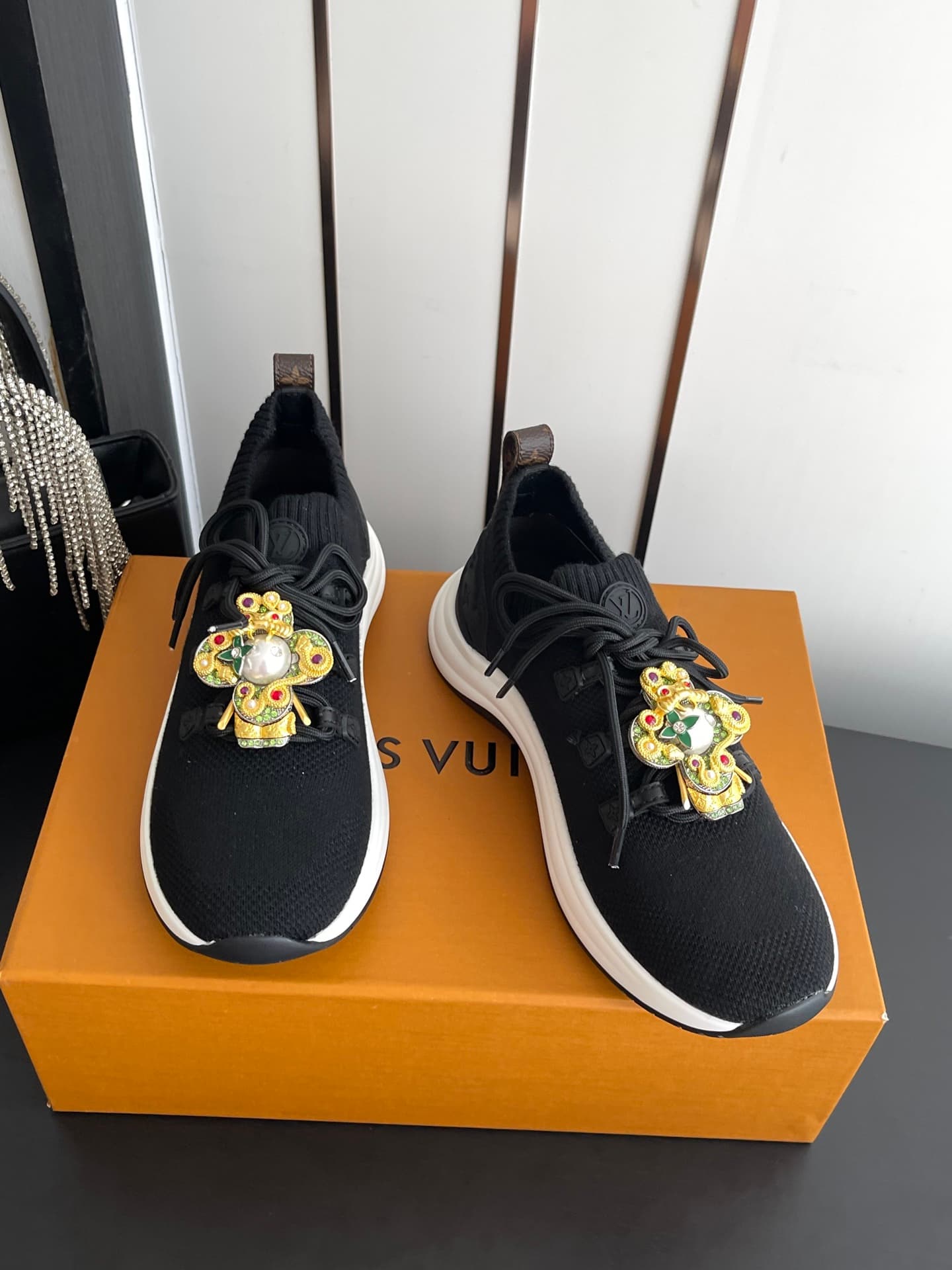 D9118 [Accessories + 120] — image 3