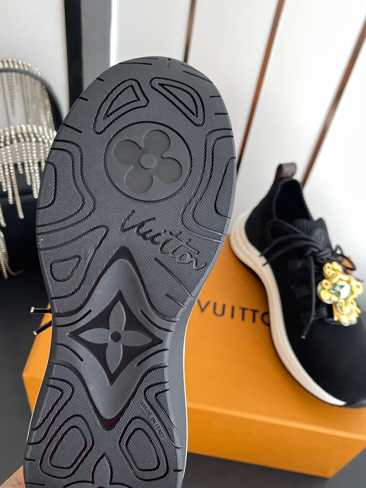 D9118 [Accessories + 120] — image 8