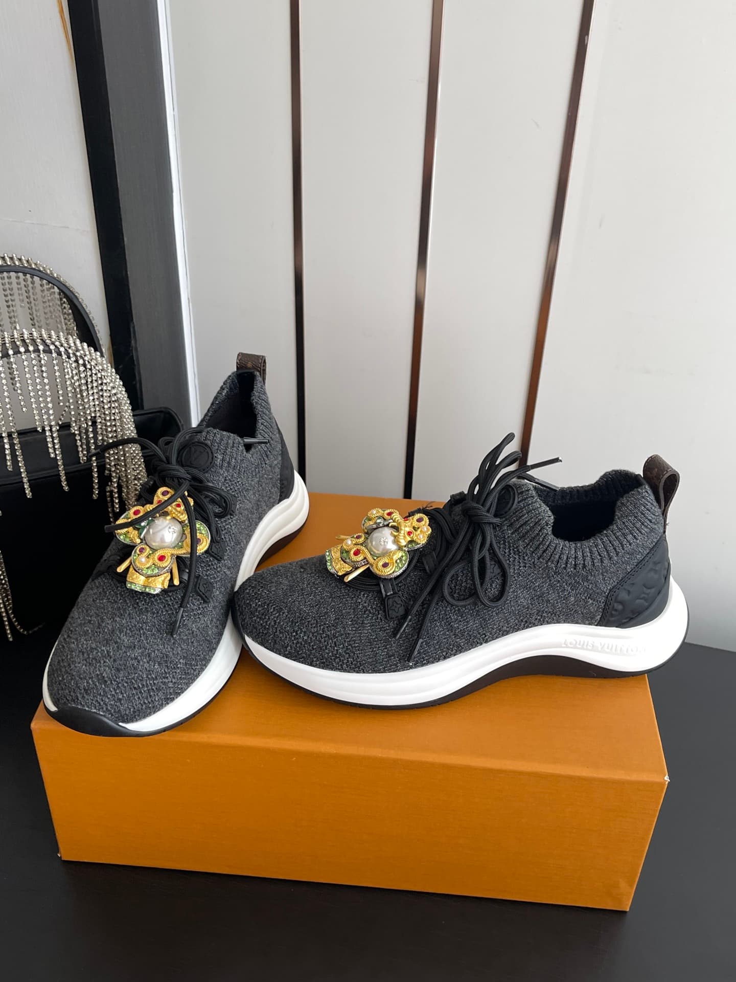 D9119 [Accessories + 120] — image 1