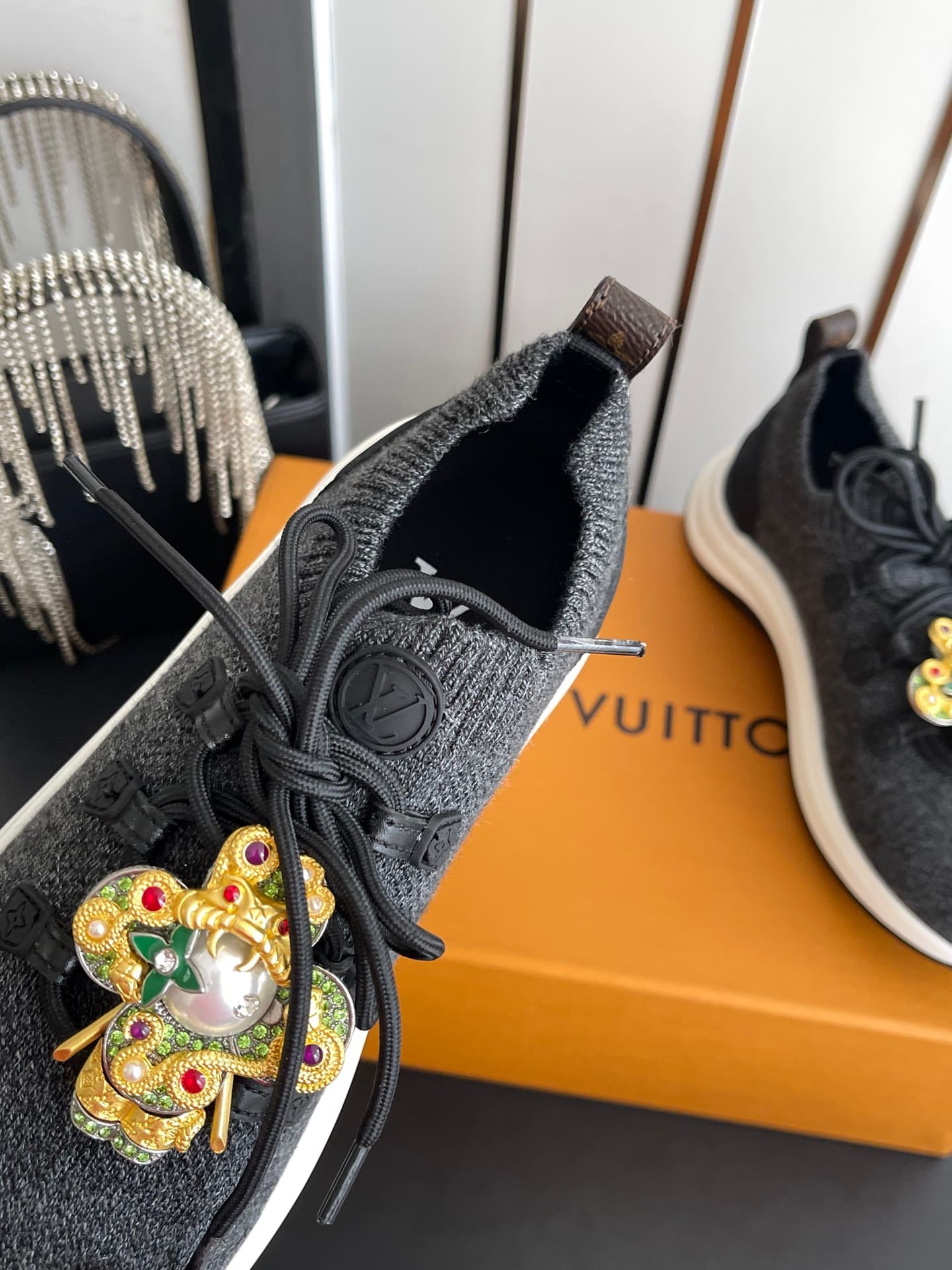 D9119 [Accessories + 120] — image 6