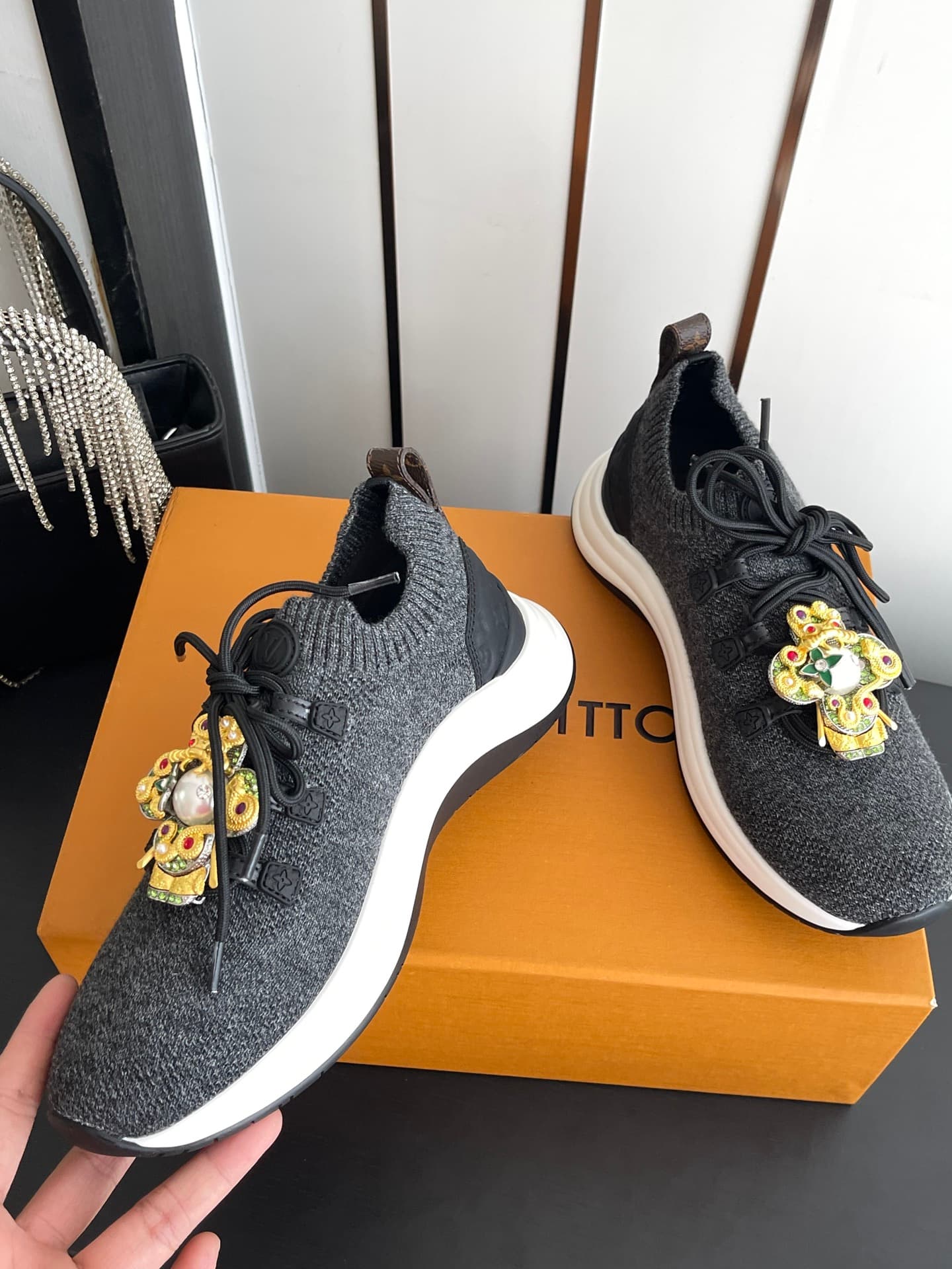 D9119 [Accessories + 120] — image 4