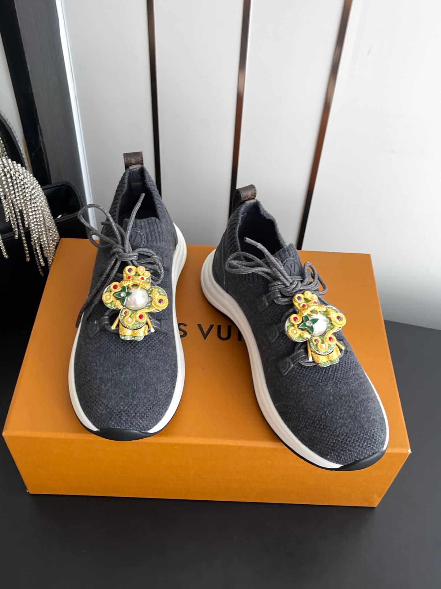 D9122 [Accessories + 120] — image 3