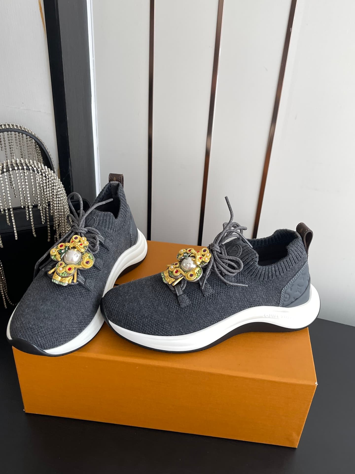 D9122 [Accessories + 120] — image 1