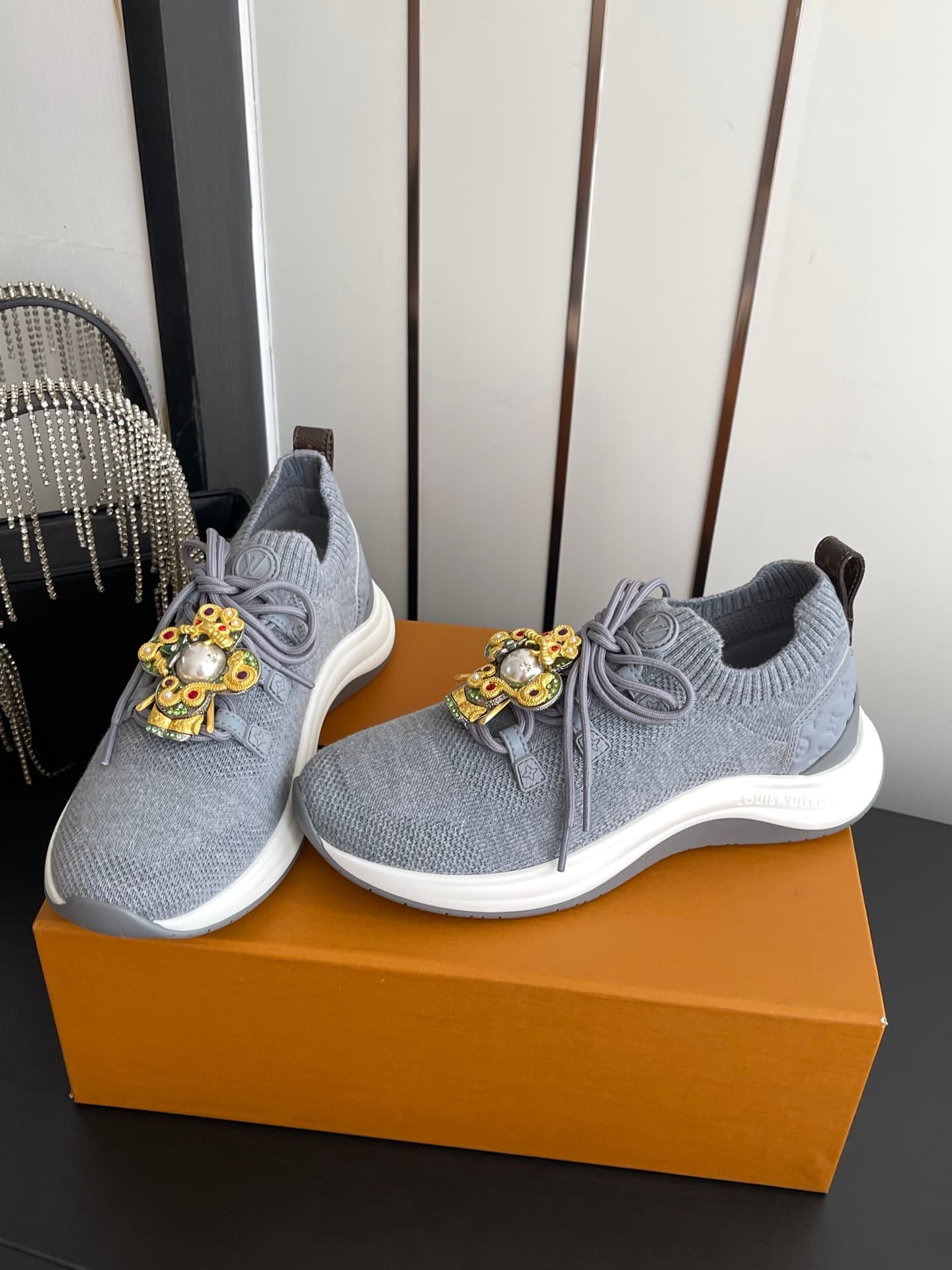 D9123 [Accessories + 120] — image 1