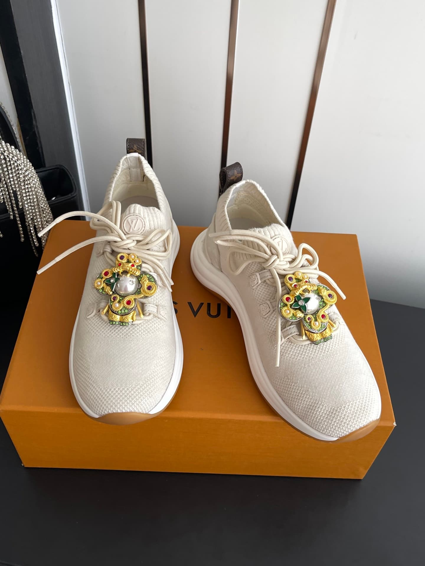 D9126 [Accessories + 120] — image 3