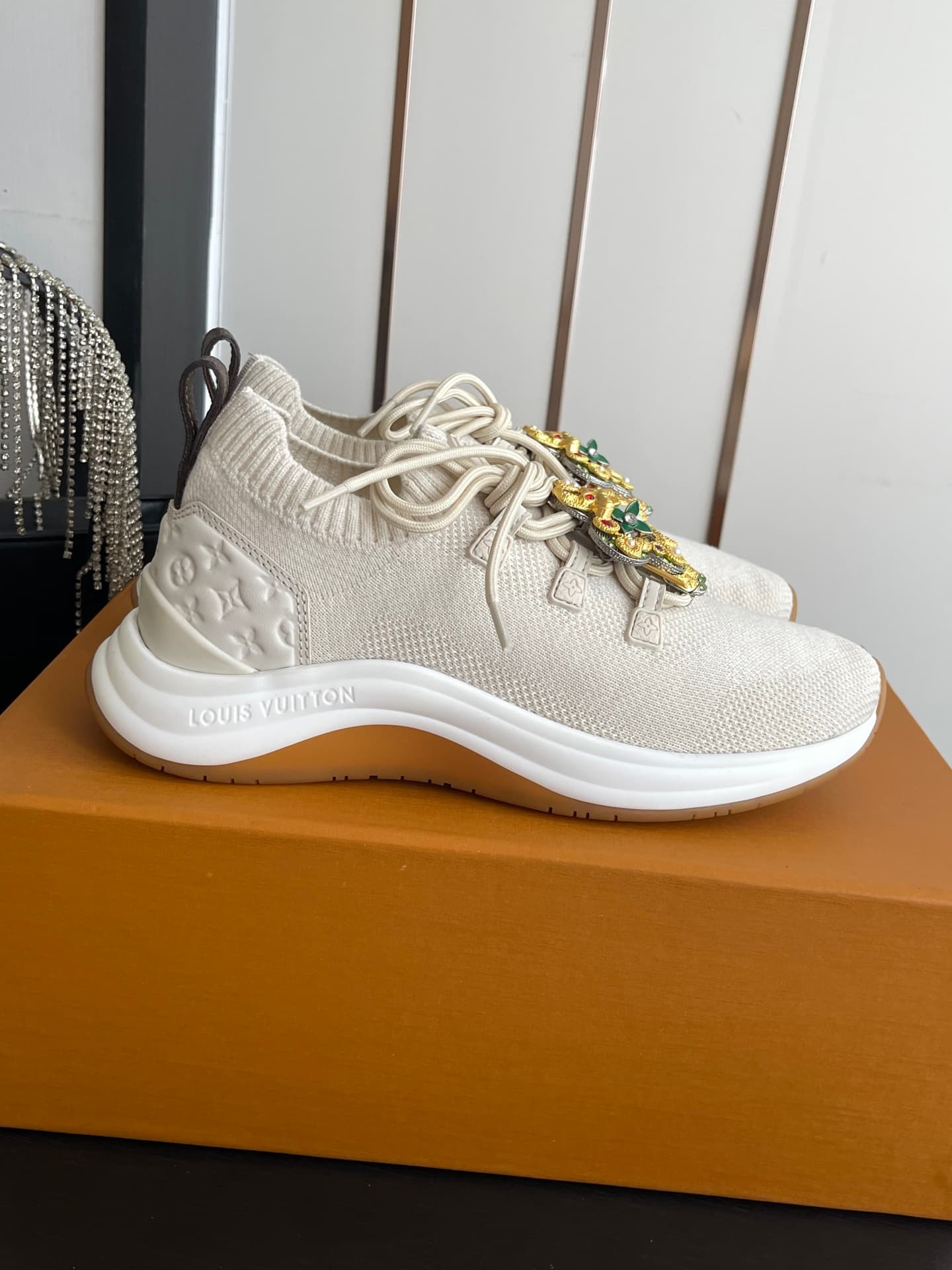 D9126 [Accessories + 120] — image 5