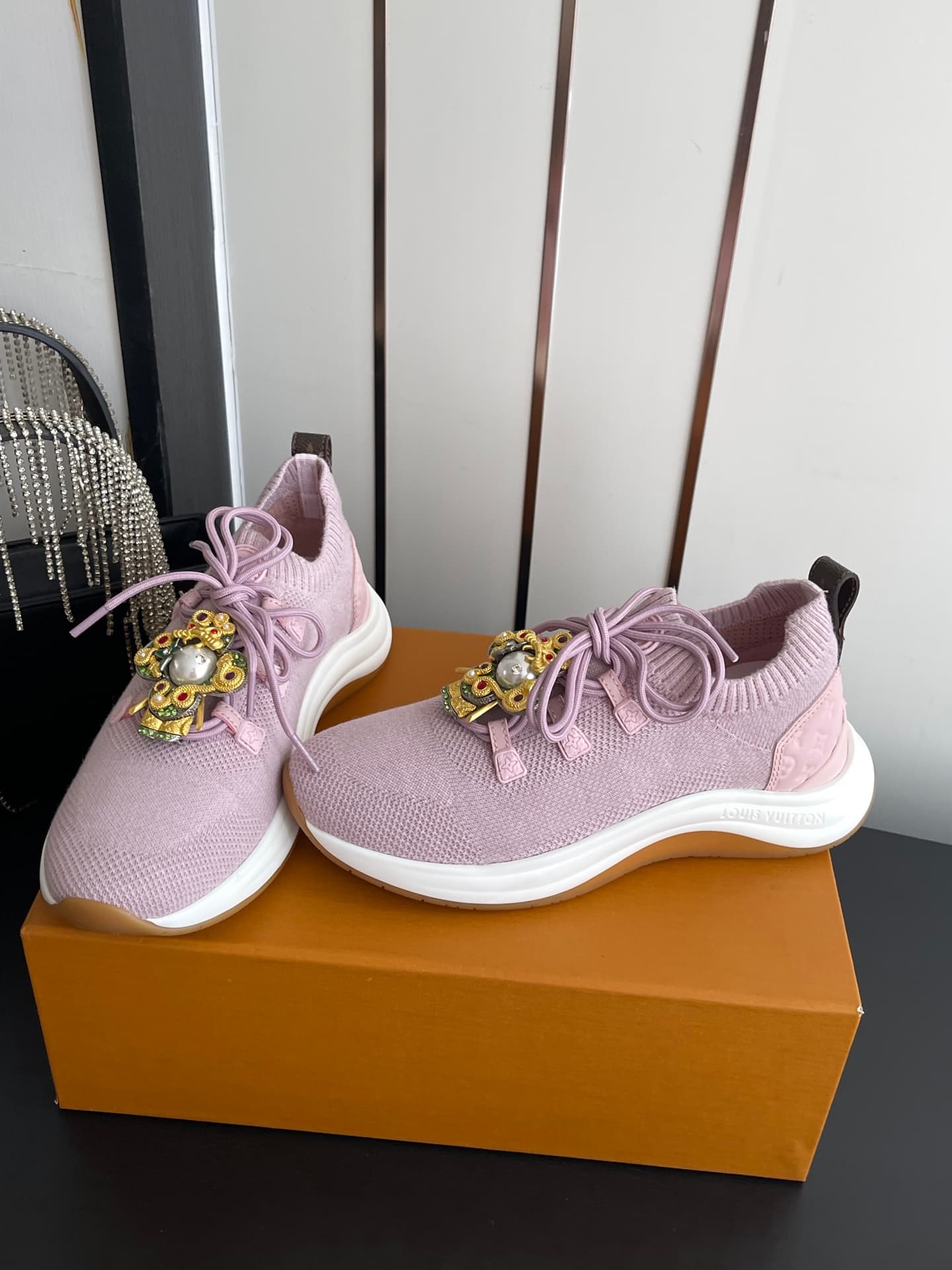 D9125 [Accessories + 120] — image 1