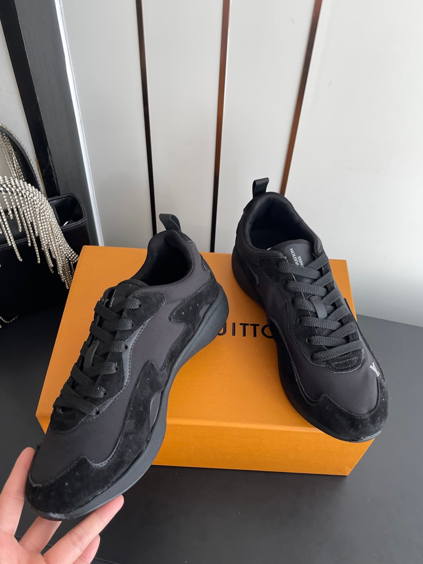 D9135 🏧𝐋𝐕 Dro’s Latest Collection: Casual Sports Shoes — image 3