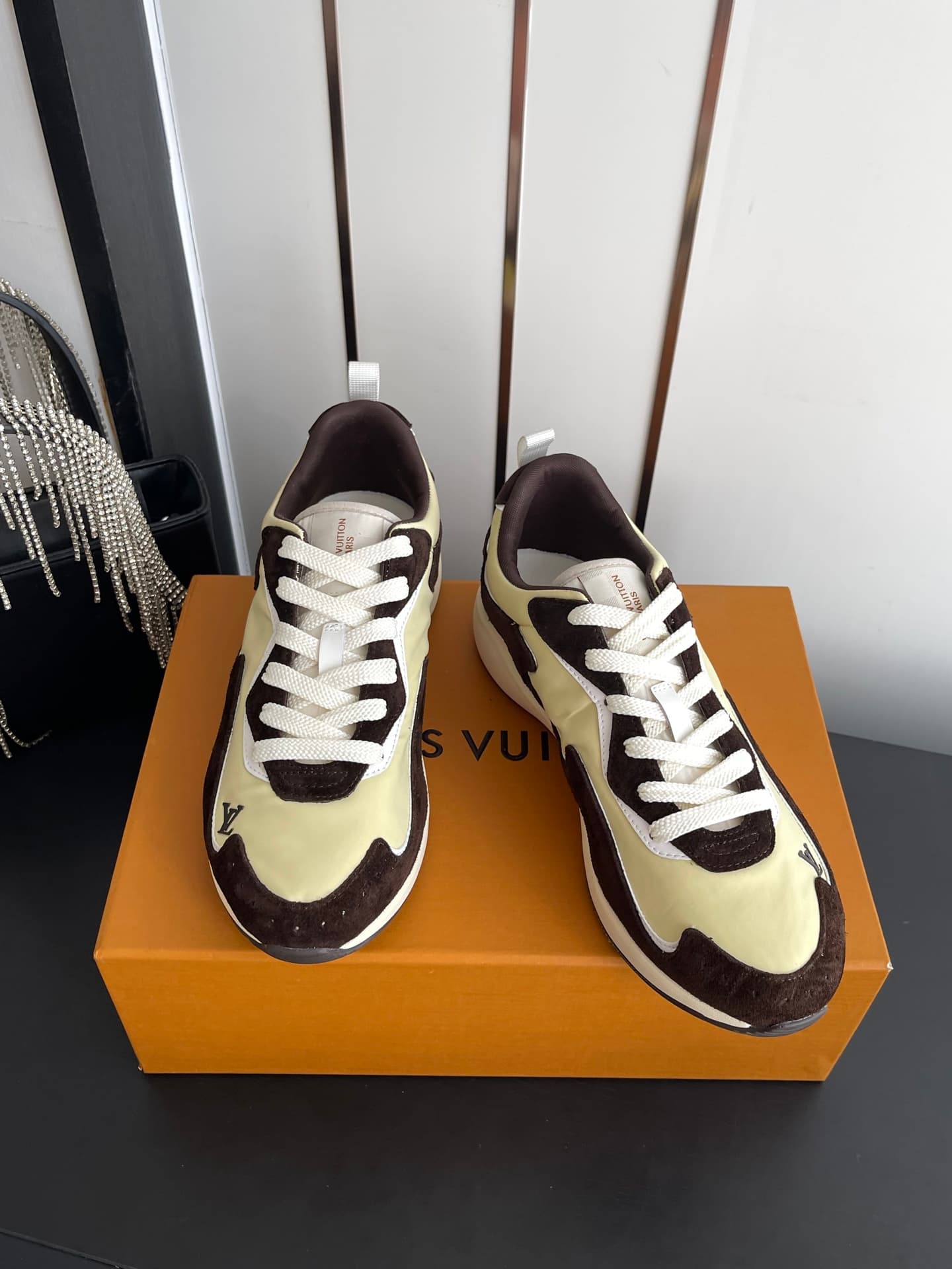 D9136 🏧𝐋𝐕 Dro’s latest collection of casual sports shoes — image 6