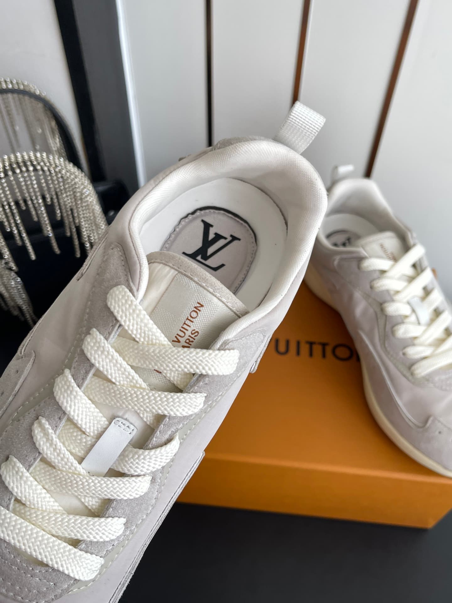 D9137 🏧𝐋𝐕 Dro’s latest collection of casual sports shoes — image 4