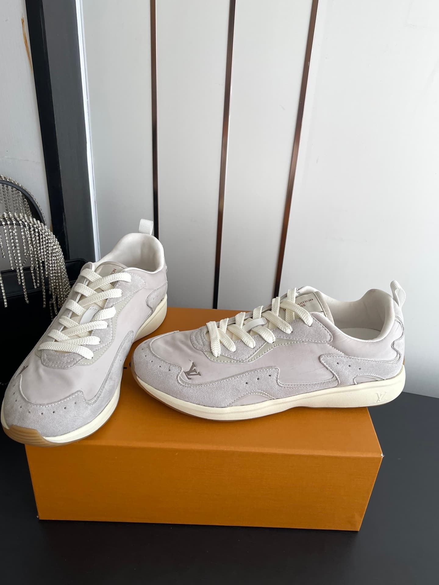 D9137 🏧𝐋𝐕 Dro’s latest collection of casual sports shoes — image 7