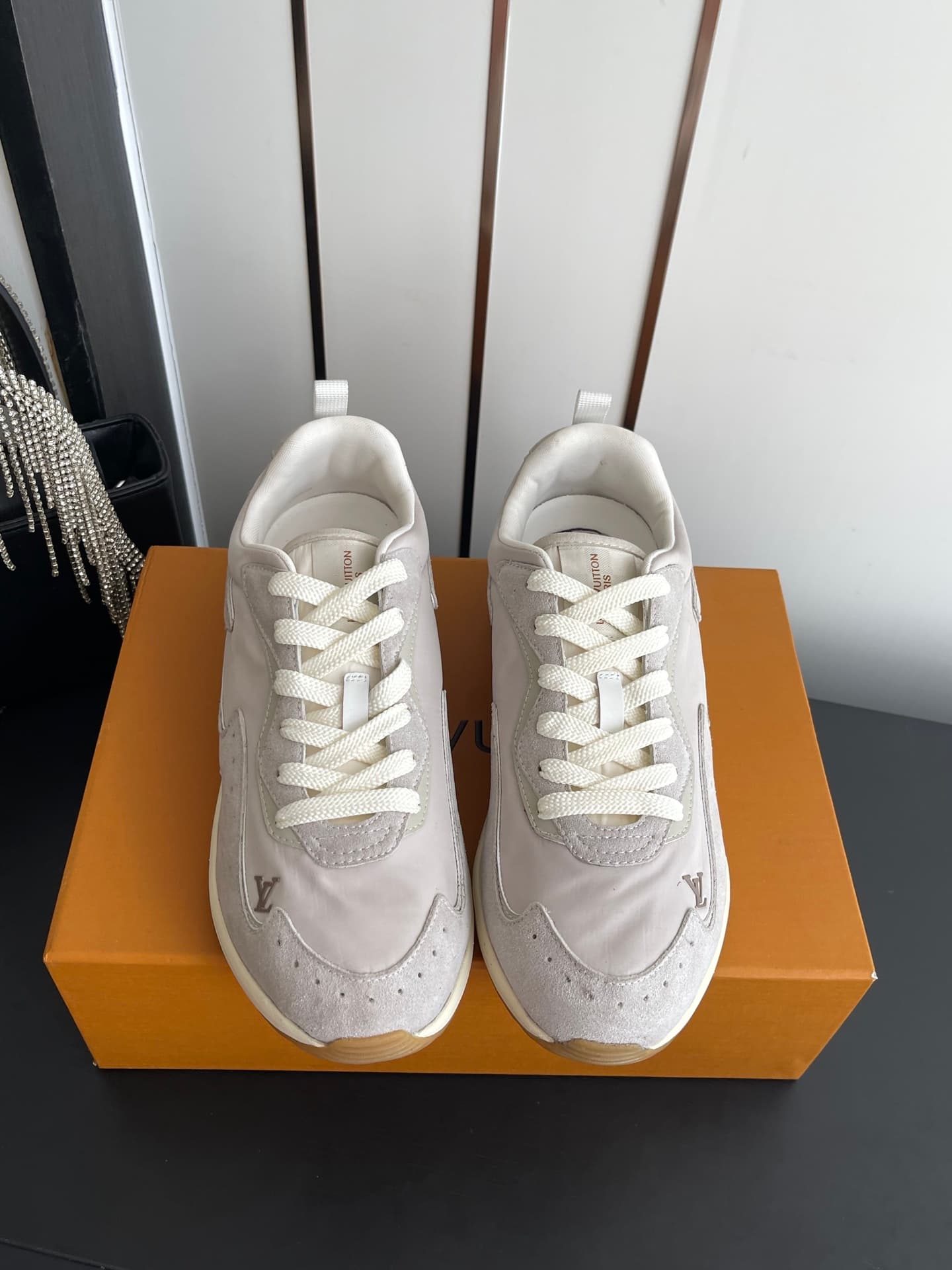 D9137 🏧𝐋𝐕 Dro’s latest collection of casual sports shoes — image 2