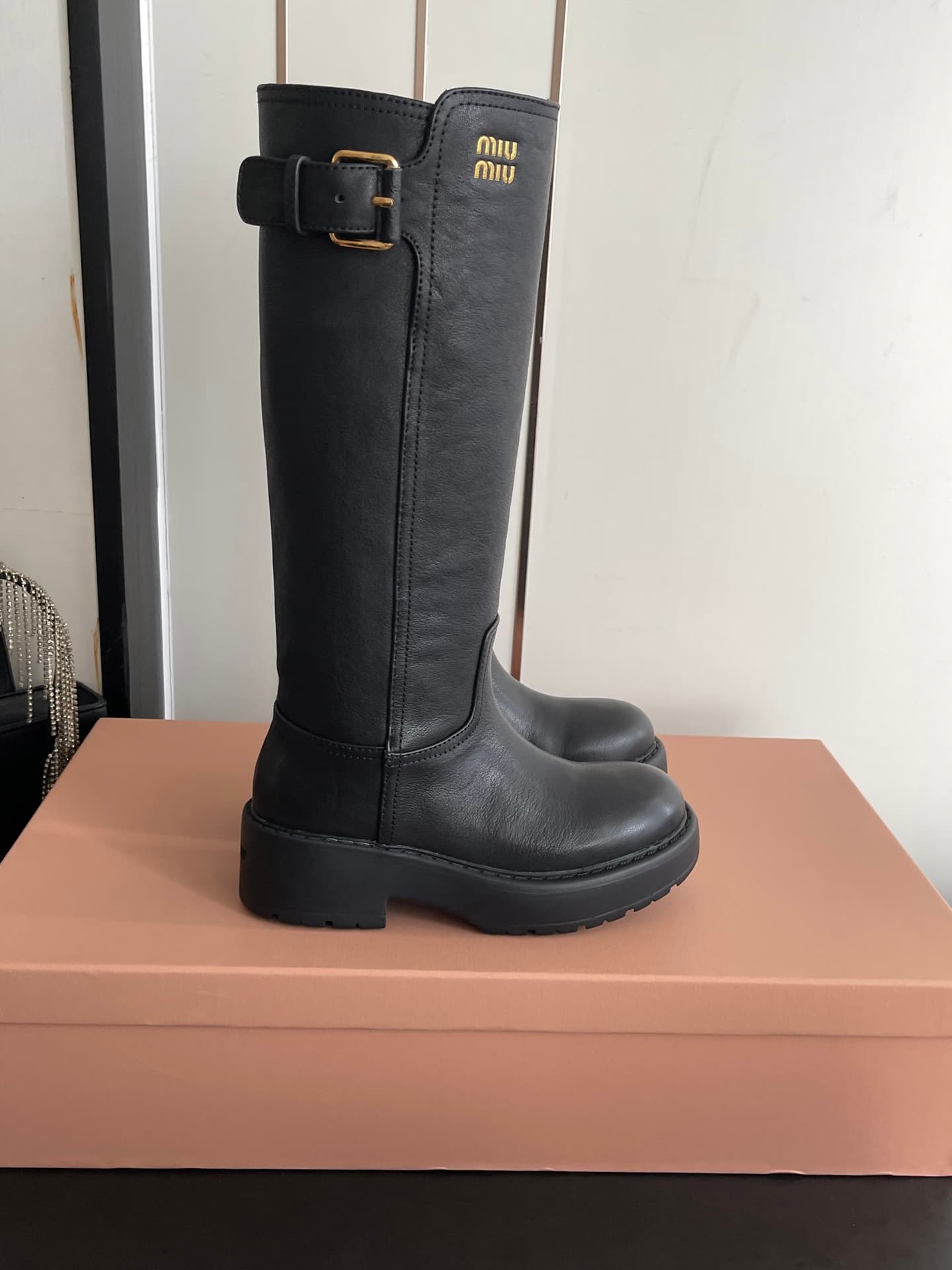 D10588 🏧𝐌𝐢𝐮𝐌𝐢𝐮/MiuMiu Autumn-Winter Runway Collection: Vintage Thick-Sole Bikeshoes & Martin Boots, Straight-Leg Boots💃🏽 — image 3