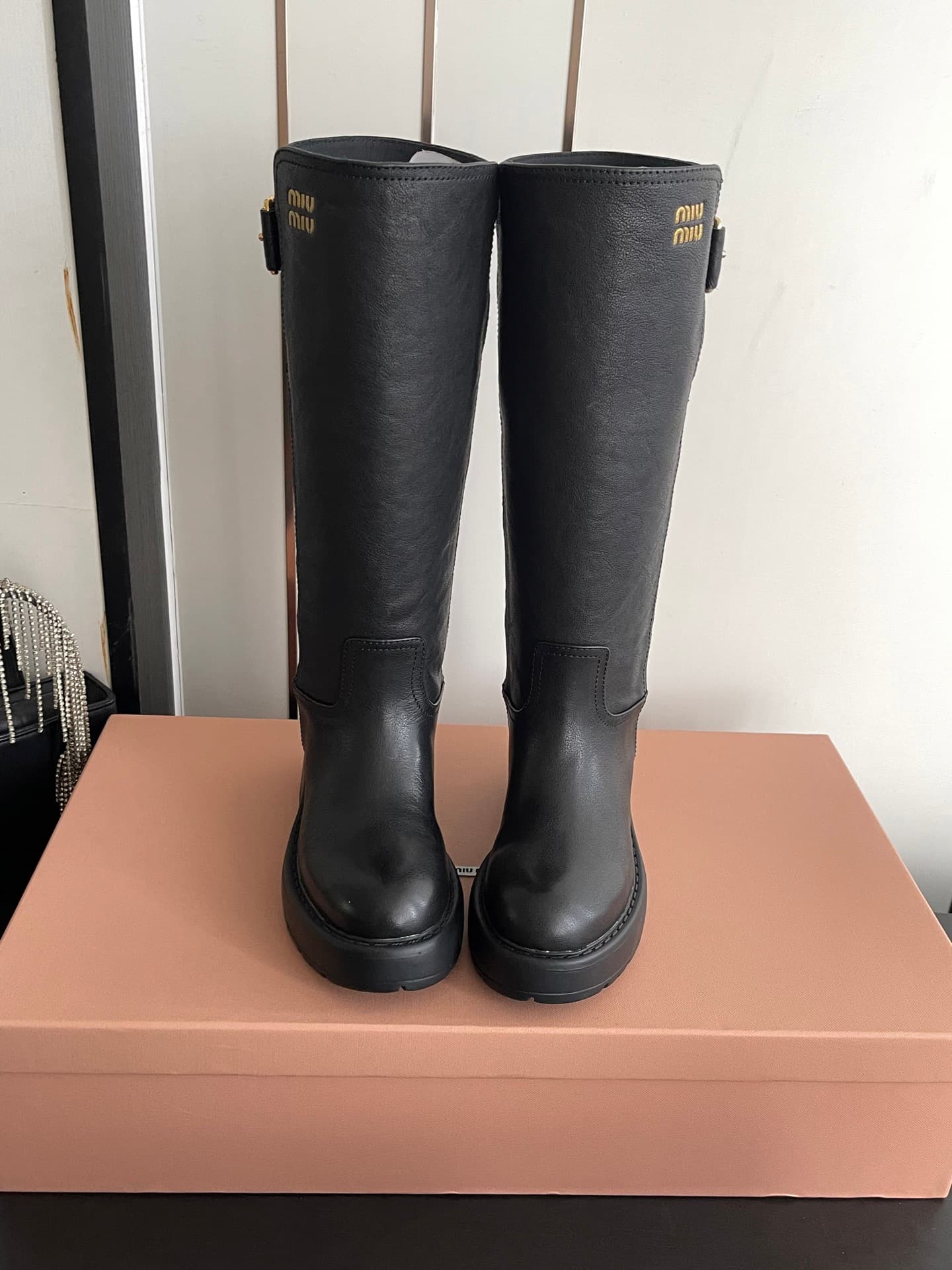 D10588 🏧𝐌𝐢𝐮𝐌𝐢𝐮/MiuMiu Autumn-Winter Runway Collection: Vintage Thick-Sole Bikeshoes & Martin Boots, Straight-Leg Boots💃🏽 — image 2