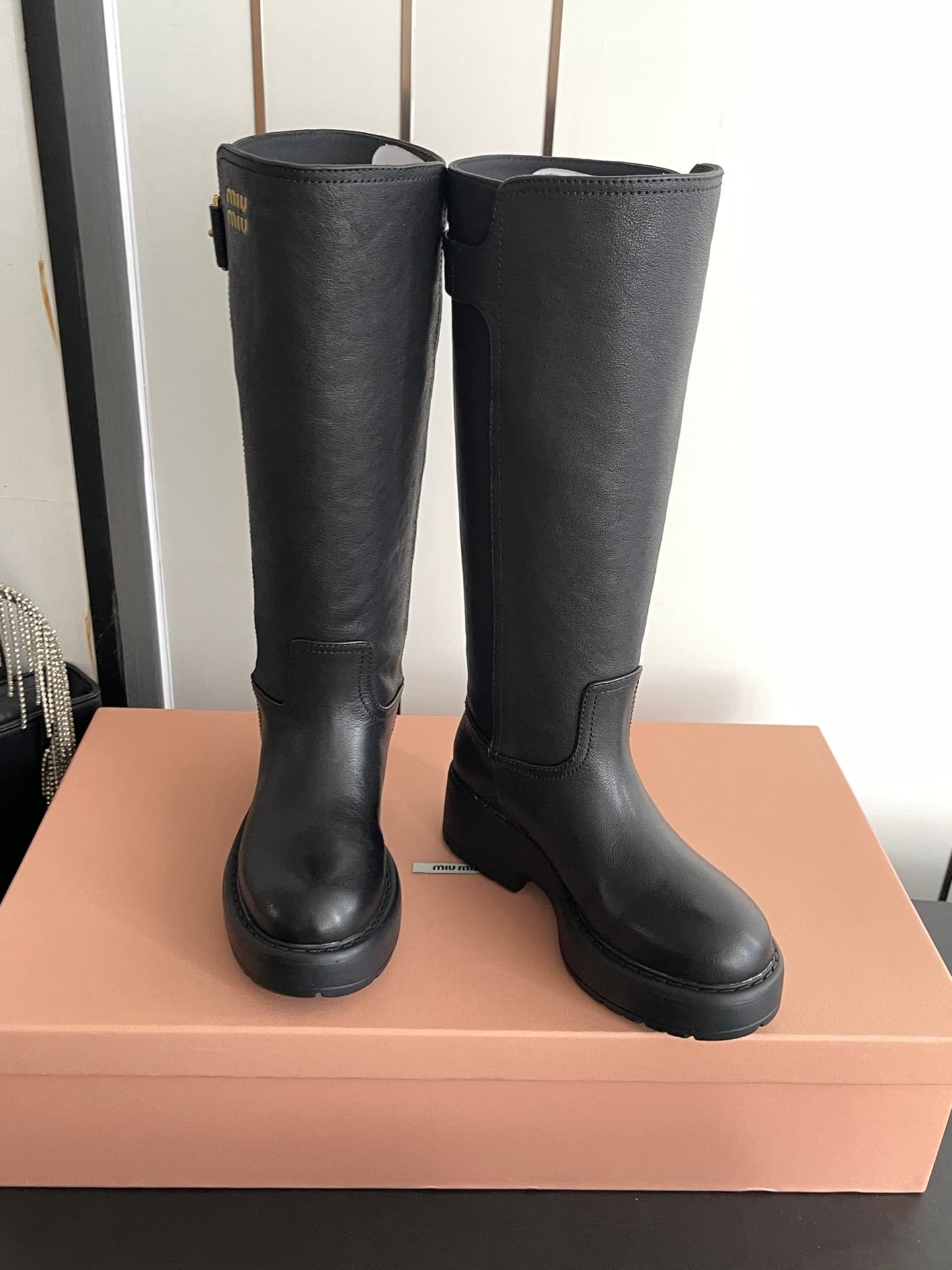 D10588 🏧𝐌𝐢𝐮𝐌𝐢𝐮/MiuMiu Autumn-Winter Runway Collection: Vintage Thick-Sole Bikeshoes & Martin Boots, Straight-Leg Boots💃🏽 — image 6