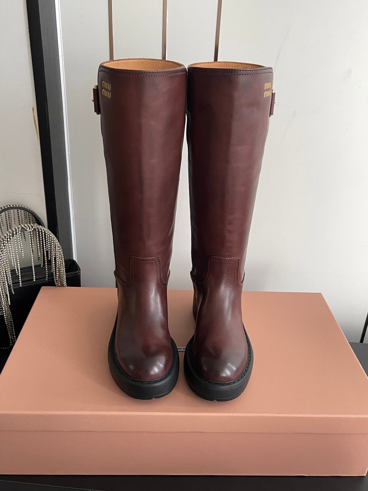 D10590 🏧𝐌𝐢𝐮𝐌𝐢𝐮/MiuMiu Autumn-Winter Show Collection: Vintage Thick-Sole Biker Boots, Martin Boots, Straight-Leg Boots💃🏽 — image 2