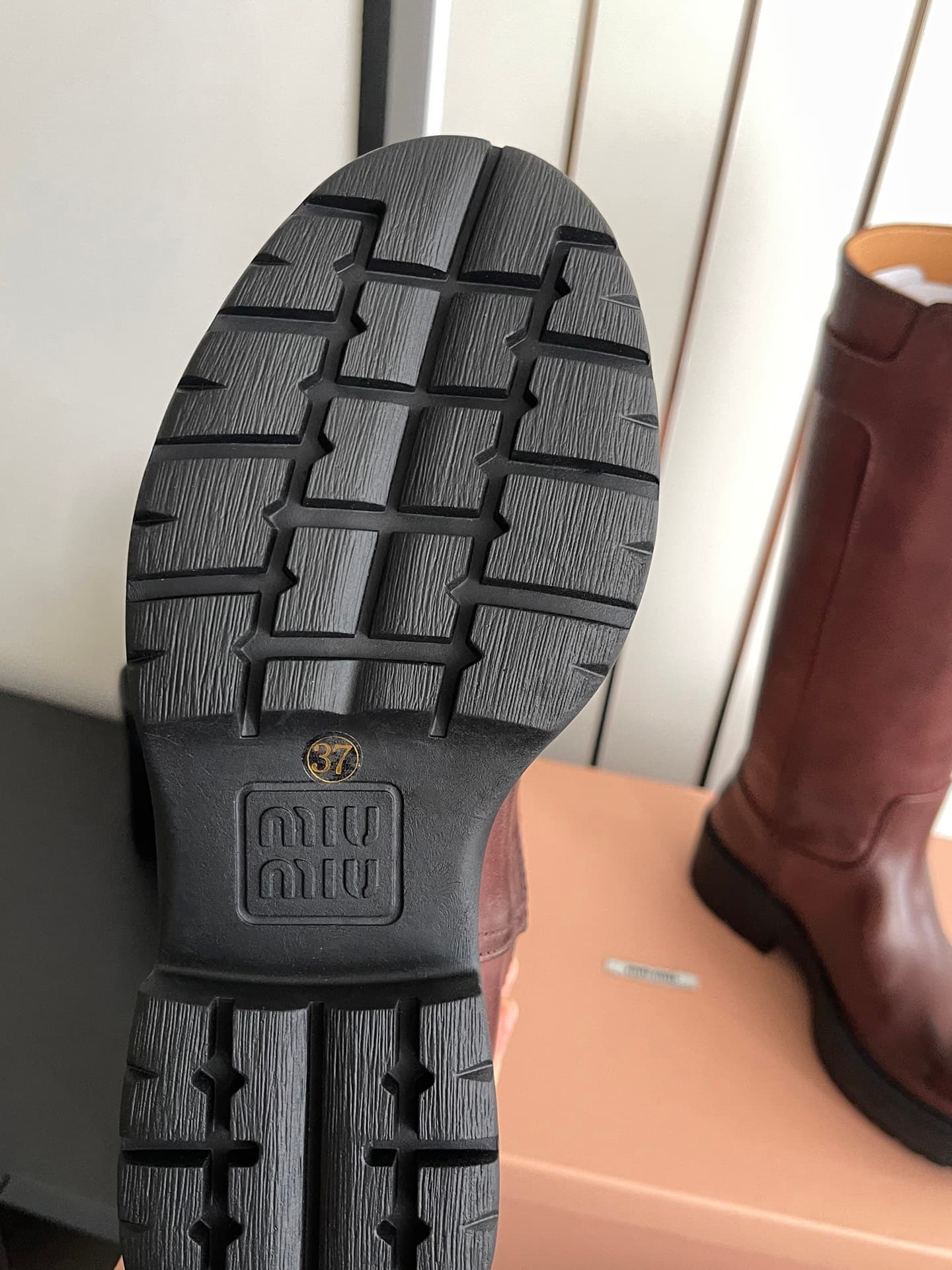 D10590 🏧𝐌𝐢𝐮𝐌𝐢𝐮/MiuMiu Autumn-Winter Show Collection: Vintage Thick-Sole Biker Boots, Martin Boots, Straight-Leg Boots💃🏽 — image 8