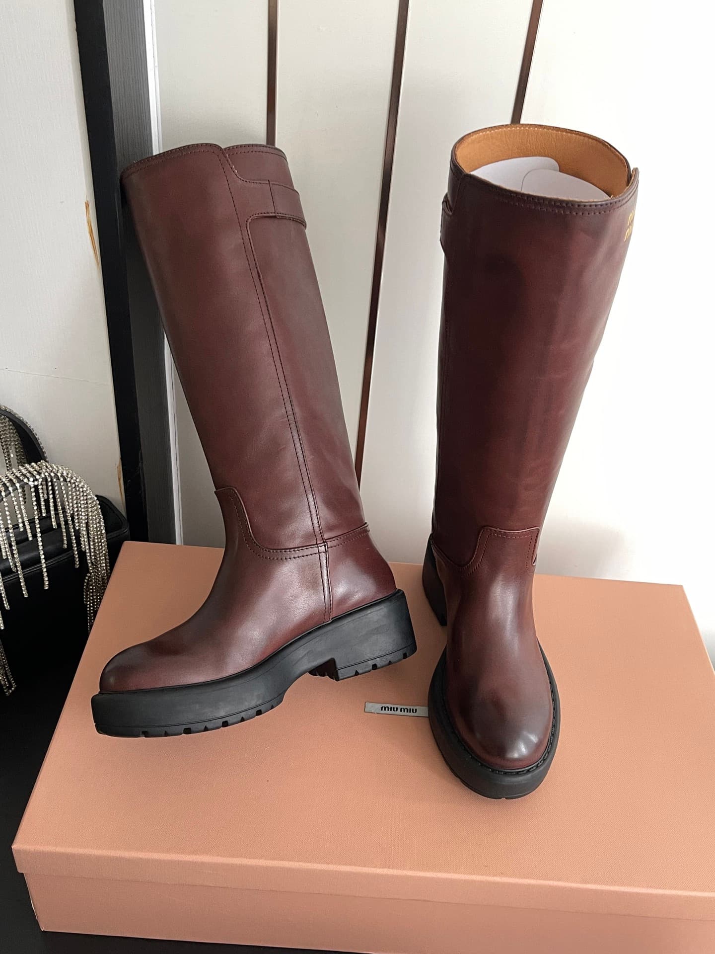 D10590 🏧𝐌𝐢𝐮𝐌𝐢𝐮/MiuMiu Autumn-Winter Show Collection: Vintage Thick-Sole Biker Boots, Martin Boots, Straight-Leg Boots💃🏽 — image 5