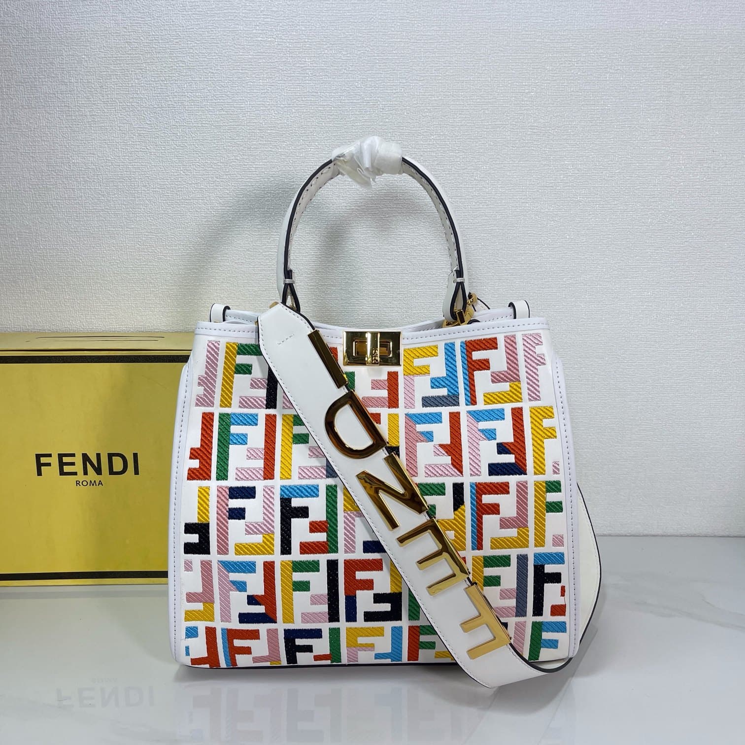 C2804 Fendi Perkaboo tote bags are basic models that can be used as beach bags. They feature heavy-duty embossing techniques, offering a vintage look while remaining durable. Made from high-quality leather material—different from previous models, you can  — image 2
