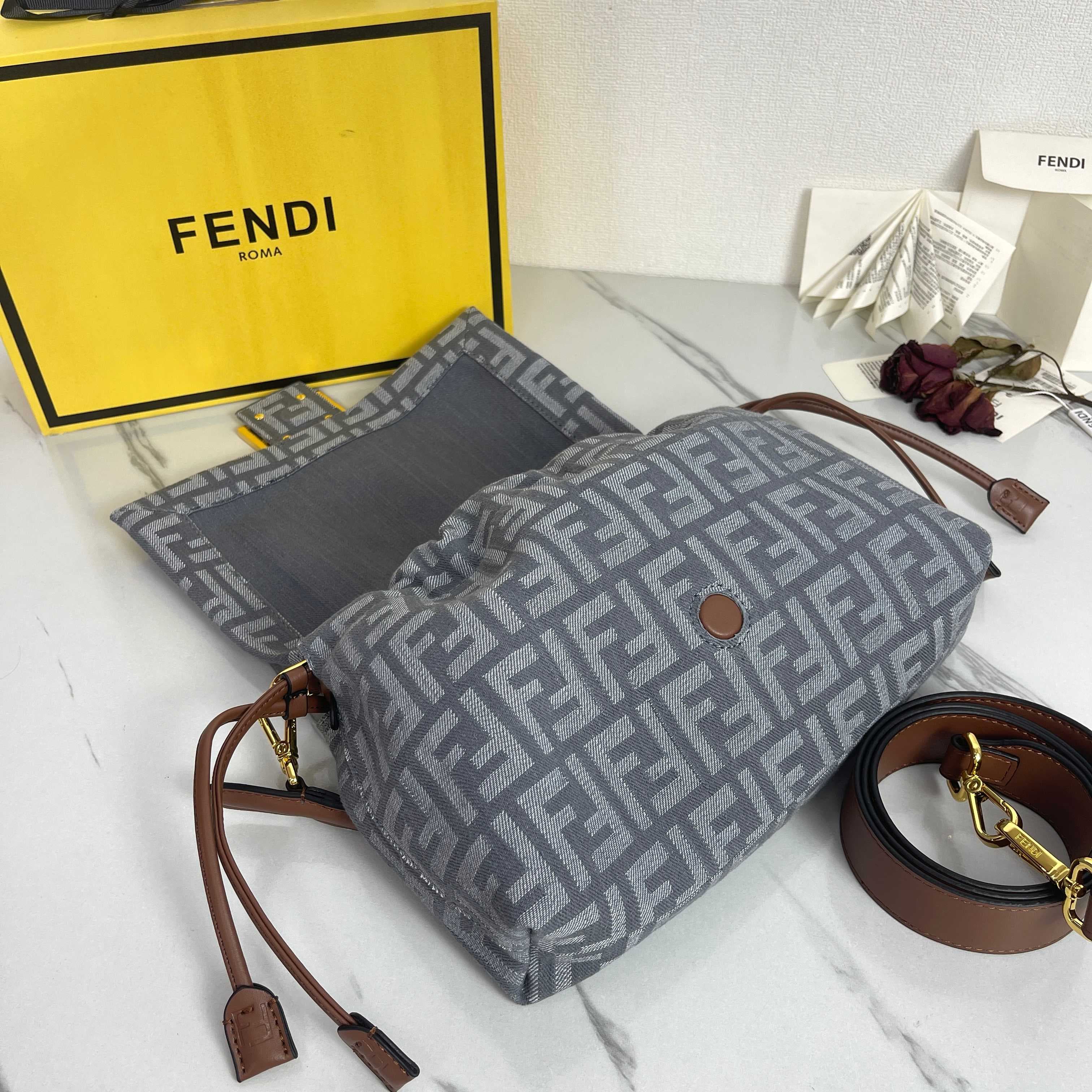 C2792 Medium size, new model 🆕 Fendi2025 – New Mamma type! — image 4