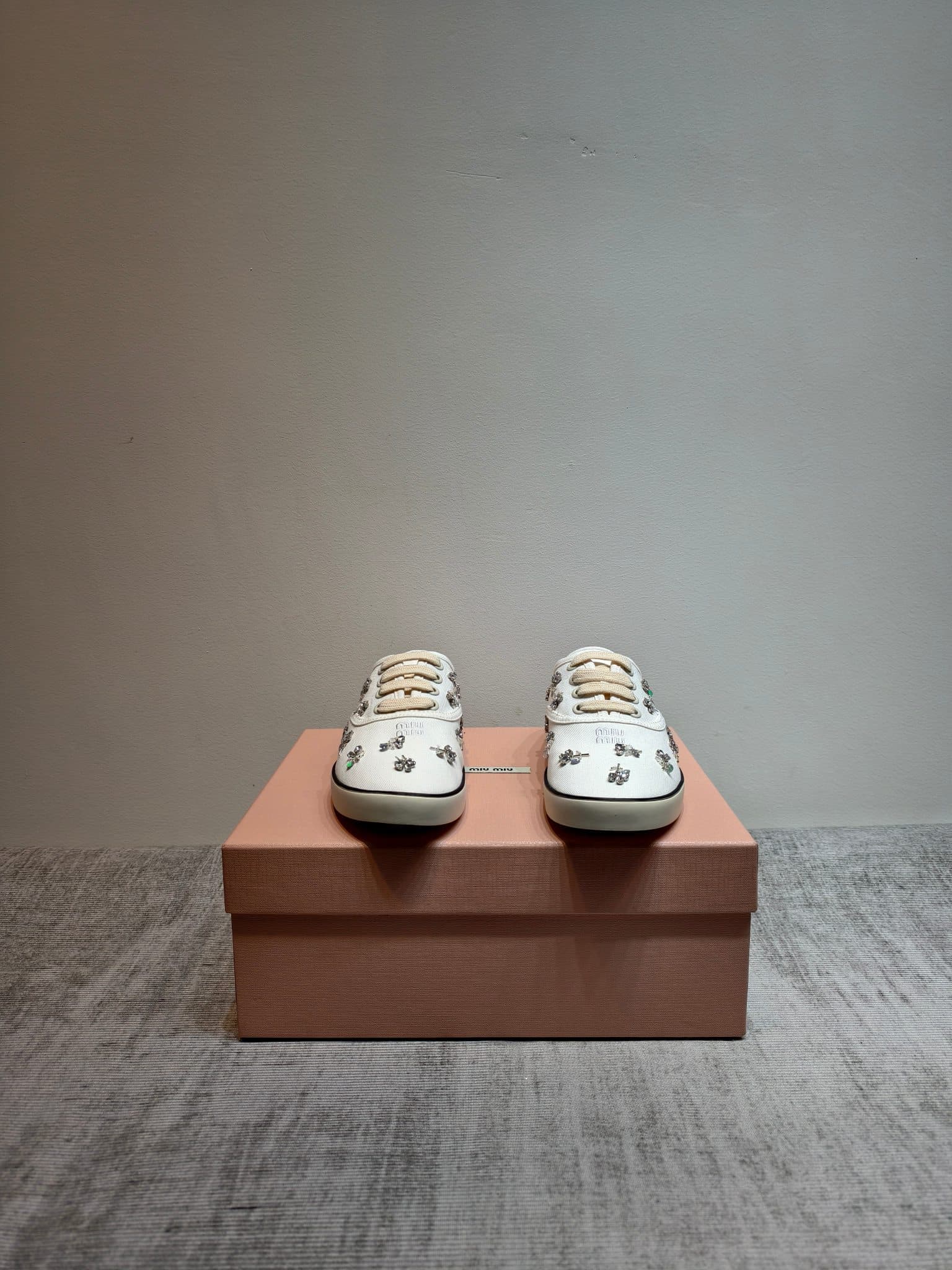 D10643 MIUMIU 2026 new model. The upper is made of twill canvas (textile material) with a textile lining. The sole is made of rubber with the brand logo. The insole is a detachable cloth insole, ensuring comfort and a high-end brand feel. Iconic “pearlesq — image 7