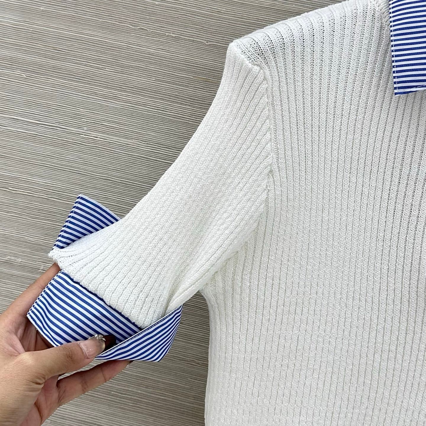C18530 Exclusive release ❤️ High-quality original items – a must-buy! Miu-style outfit! 26 new spring/summer collection: a one-piece dress with a fake-dress design, contrasting stripes on the collar, and embroidered letters. It’s a stylish polo shirt with — image 3