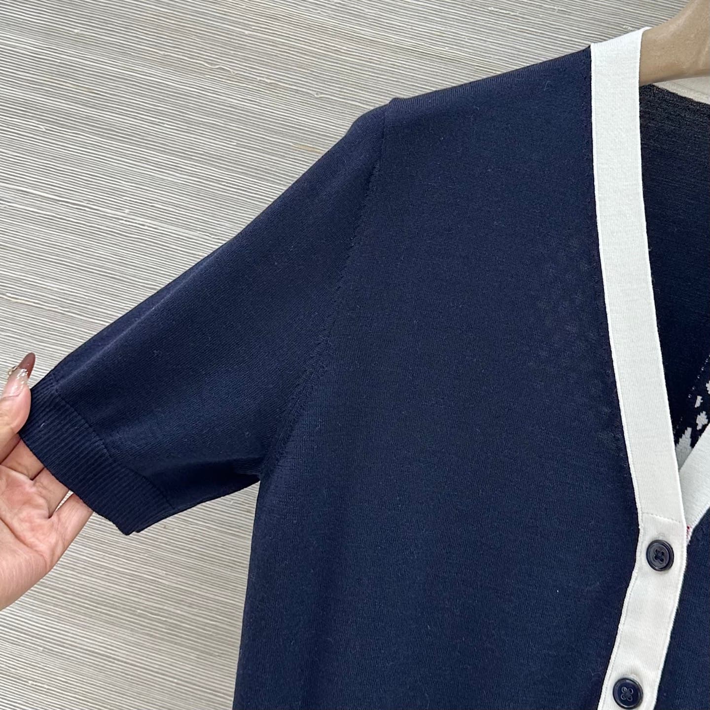 C18535 vp is released exclusively by vp❤️, with high-quality original products! TB British-style fashion for aging prevention – 26 is a new product for early spring. It features a tennis racket-inspired design with open silk-wool short sleeves! A must-hav — image 3