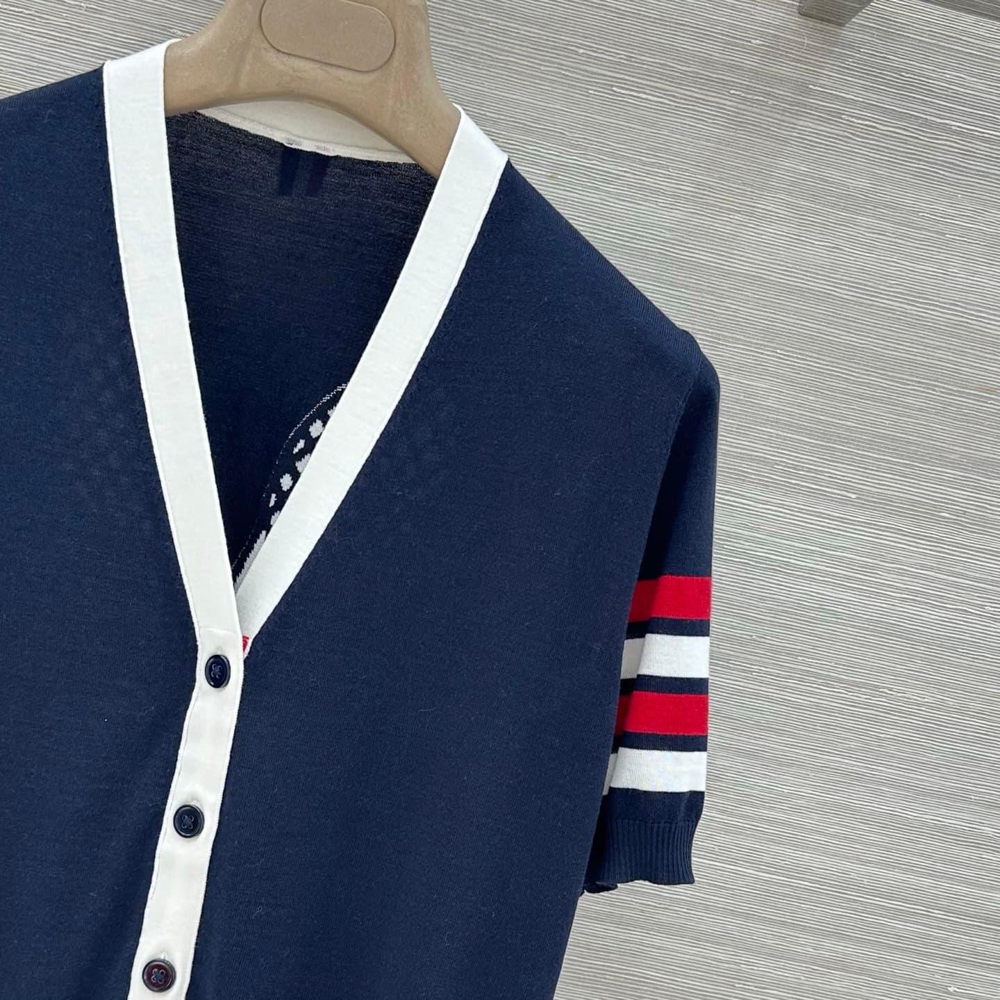 C18535 vp is released exclusively by vp❤️, with high-quality original products! TB British-style fashion for aging prevention – 26 is a new product for early spring. It features a tennis racket-inspired design with open silk-wool short sleeves! A must-hav — image 4