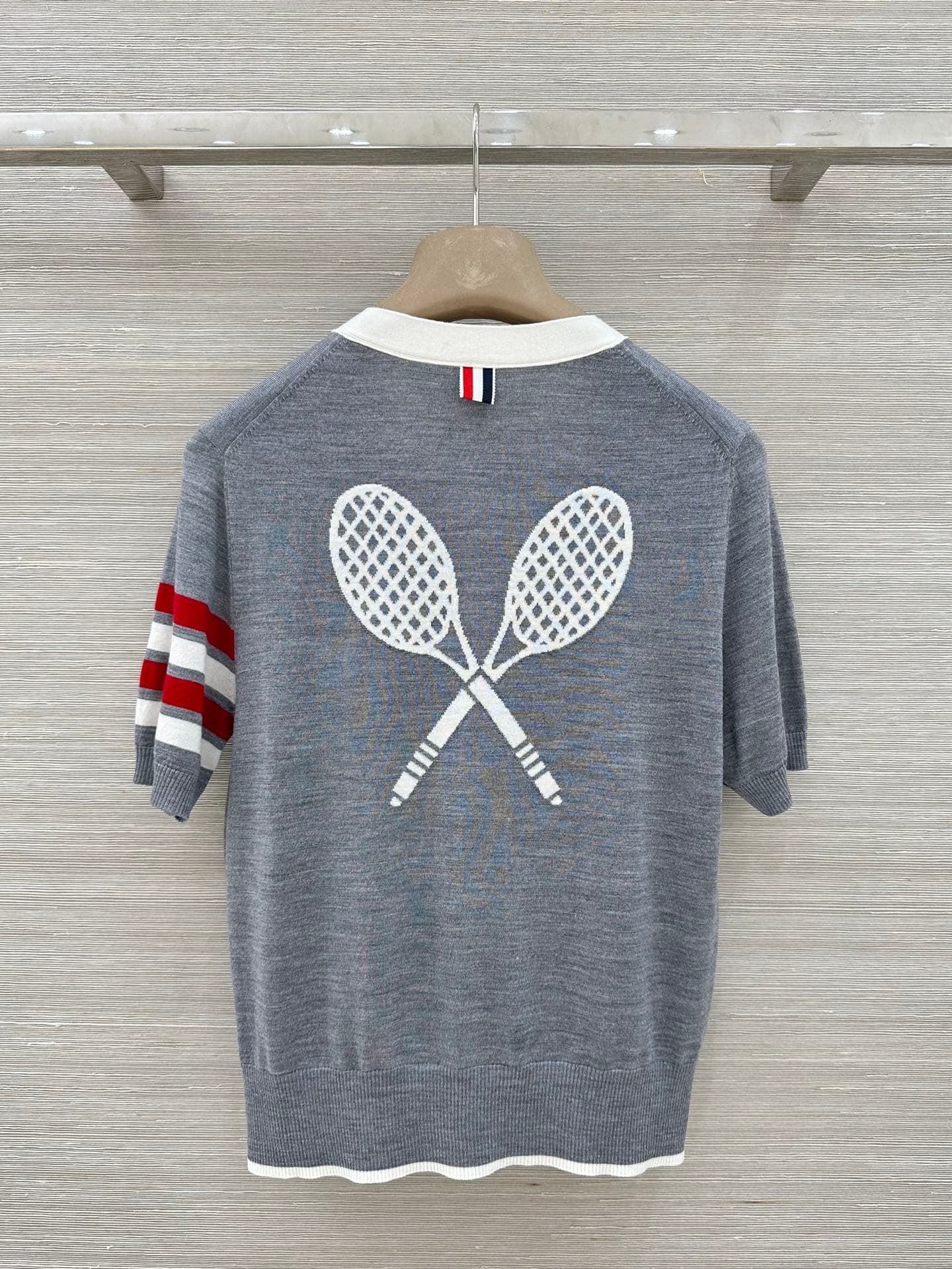 C18533 Exclusive release by VP❤️, high-quality original products! TB British-style fashion for aging prevention, 26 new spring collection – a short sweater with a design featuring a tennis racket pattern, made of open-weave silk and wool! A must-have for  — image 8