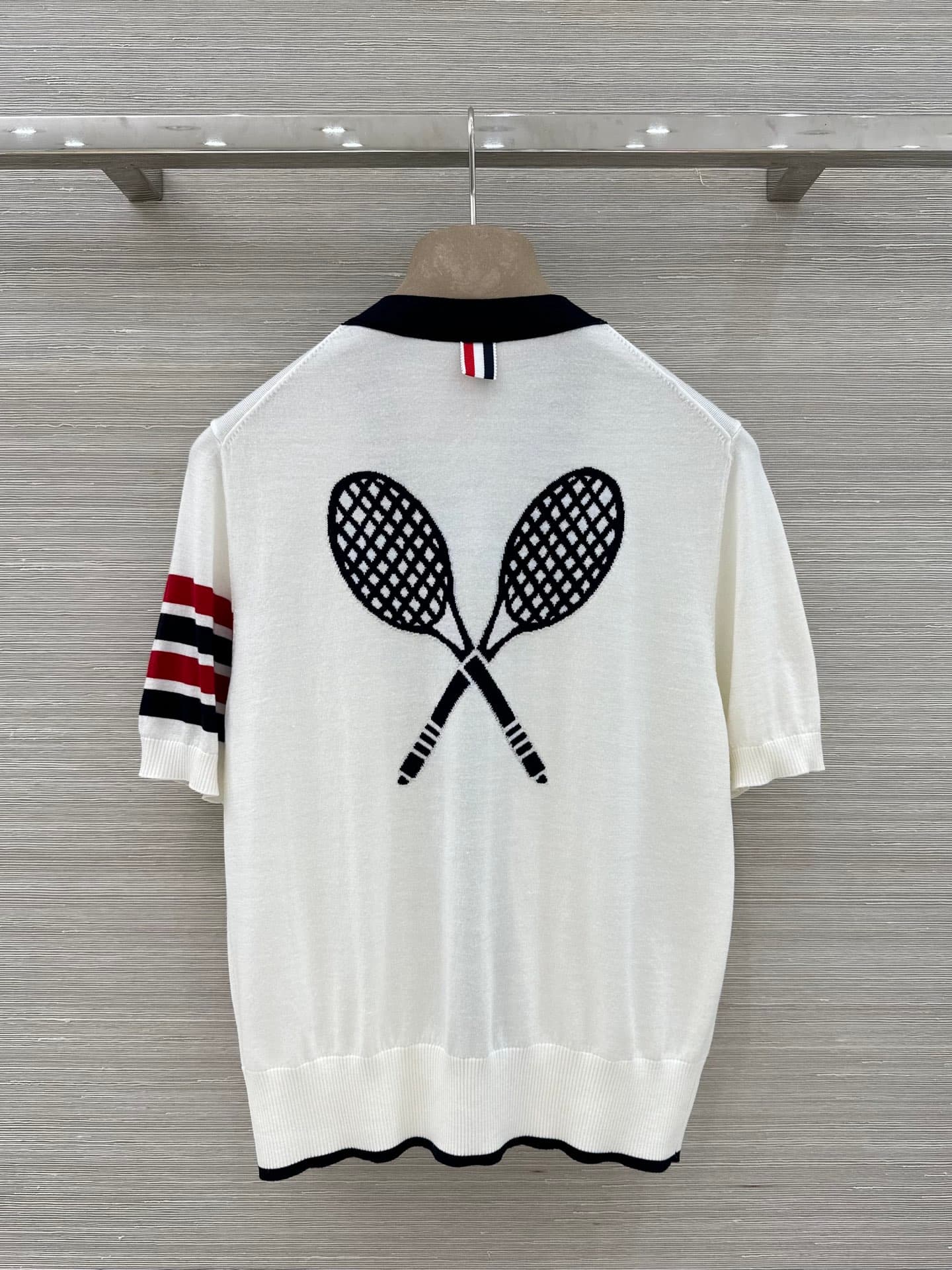 C18532 Exclusive release by VP❤️, high-quality original product! TB British-style age-reducing outfit, 26 new spring collection – a short sweater with a design featuring tennis racket patterns and open silk wool fabric! A must-have for fashion lovers. YB  — image 8