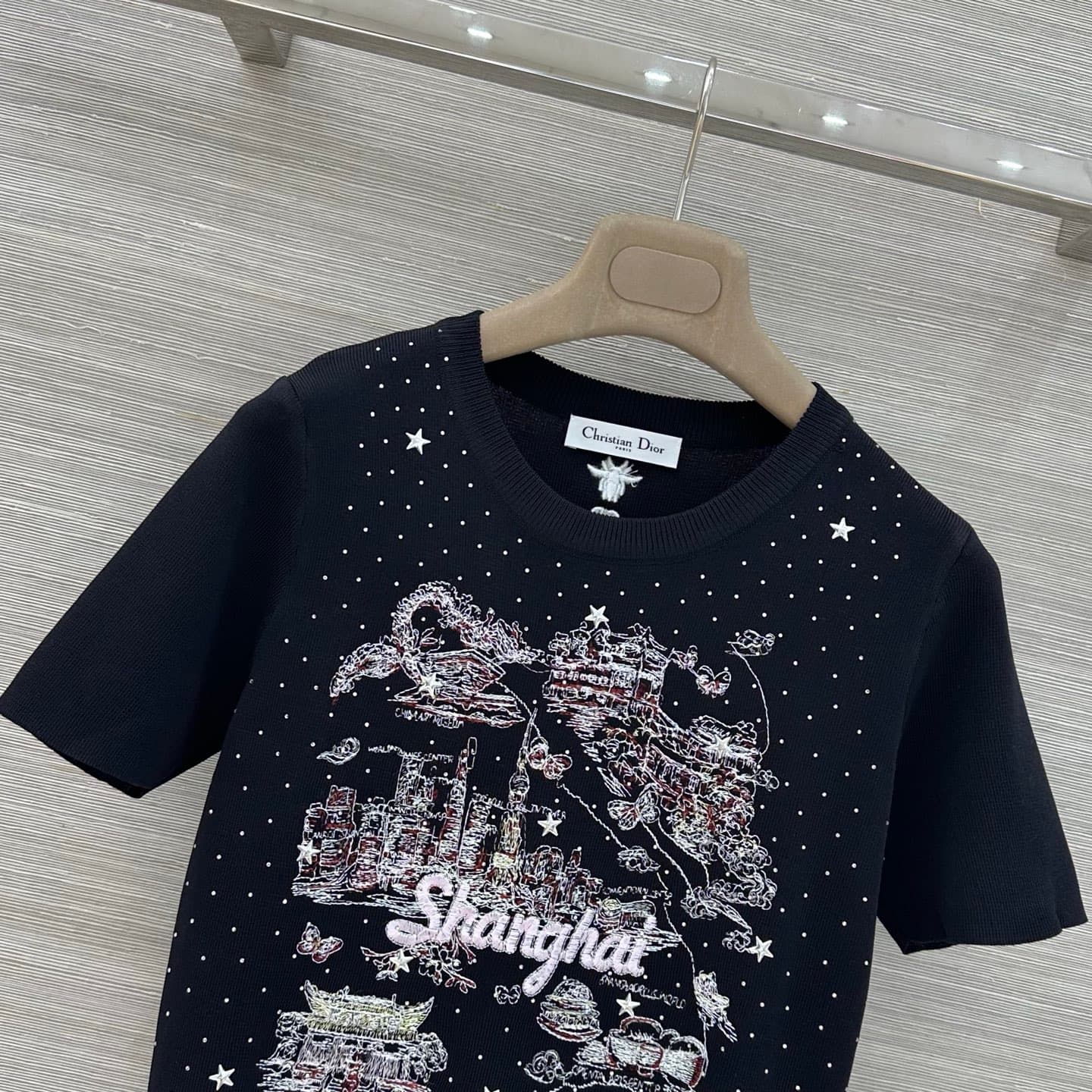 C18546 High-demand item recommendation ❤️MissD fashion style for elegant women, 26 spring/summer new collection! Urban-themed series, heavy-duty embroidery on knitted short-sleeve tops! Iru’s 3D embroidery technique. The white, ultra-soft classic fit real — image 2