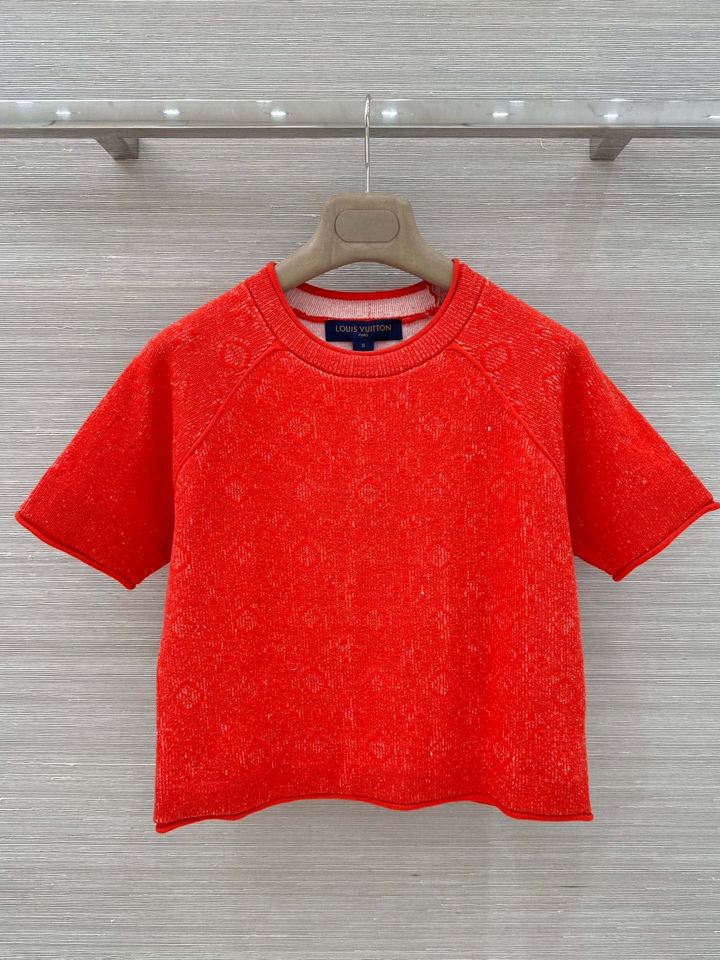 C18526 Highly recommended! Lou26s spring/summer new collection Nautical🗺️ series – MONOGRAM double-woven logo short-sleeve sweater. The specially dyed yarn truly highlights skin brightness. Imported wool yarn has an excellent texture! Perfect for beautifu — image 1