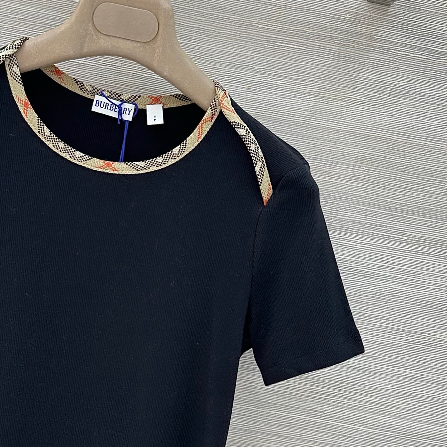 C18549 Original quality ❤️ Classic casual outfit for Bur family girls! T-shirt with color-woven check trim and one-shoulder short sleeves. Features embroidered “Rider” design – I absolutely love this fashionable style! The waist-catching fit is a must-hav — image 4